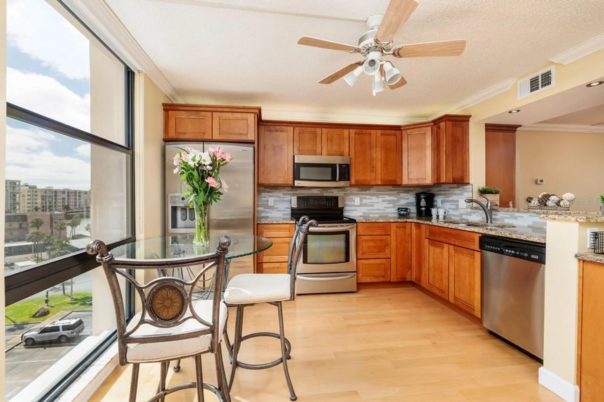 Property Slideshow image 22 of 100 | 7700 sun island dr 608, South Pasadena, FL, 33707