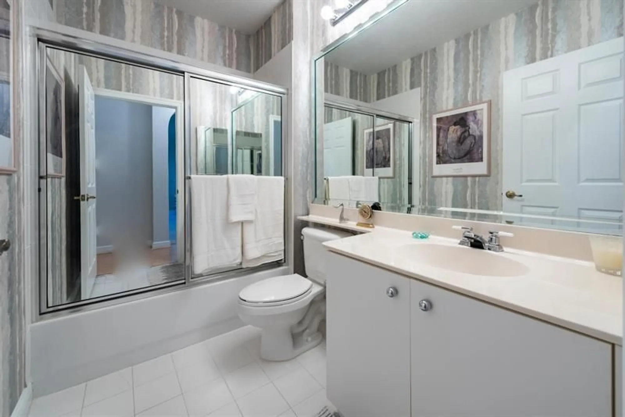 Property Slideshow image 10 of 23 | 7867 exeter blvd e # 101, Tamarac, FL, 33321