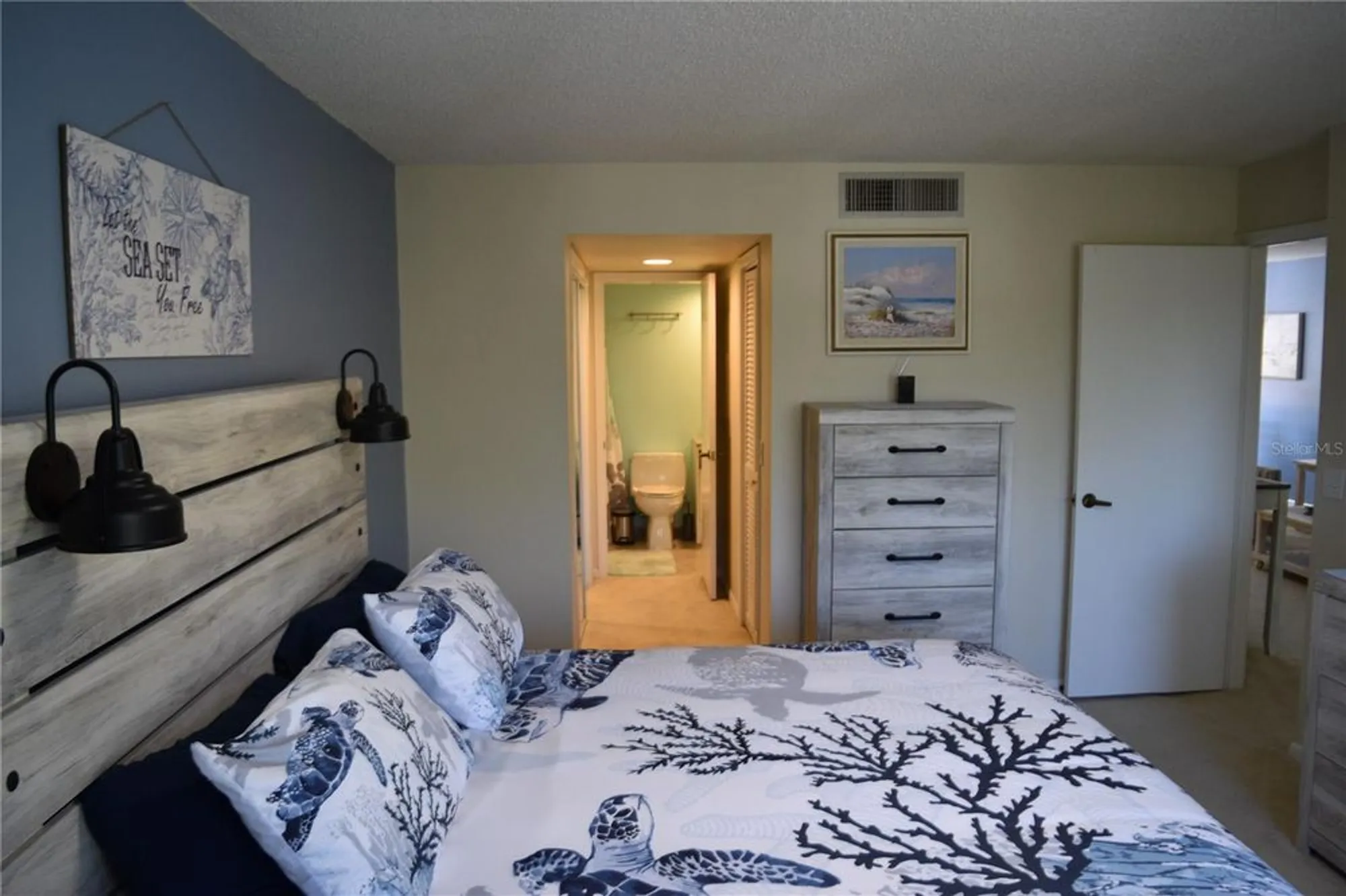 Property Slideshow image 24 of 59 | 3062 eastland blvd # d206, Clearwater, FL, 33761