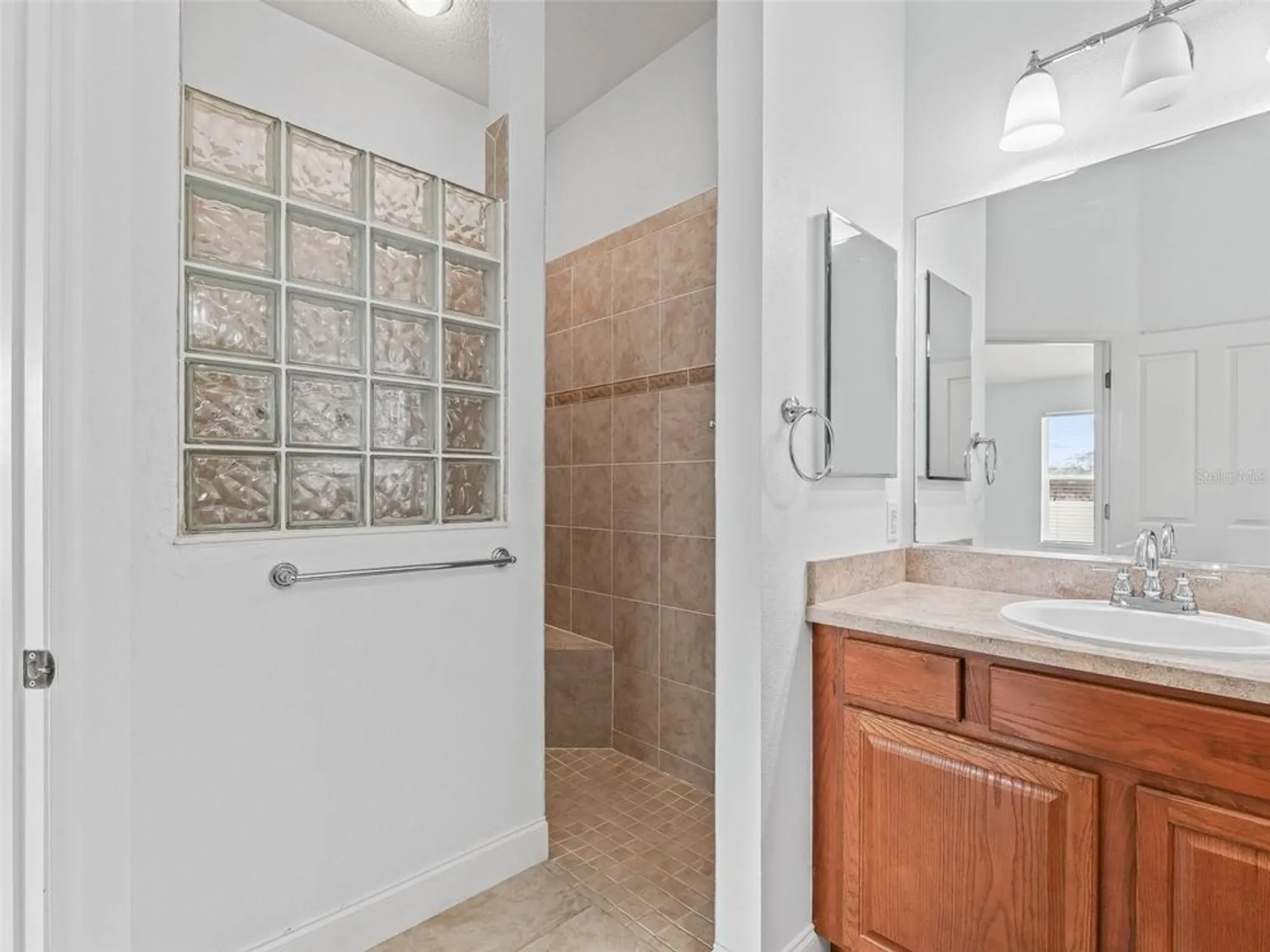 Property Slideshow image 22 of 41 | 12185 ne 51st cir, Oxford, FL, 34484