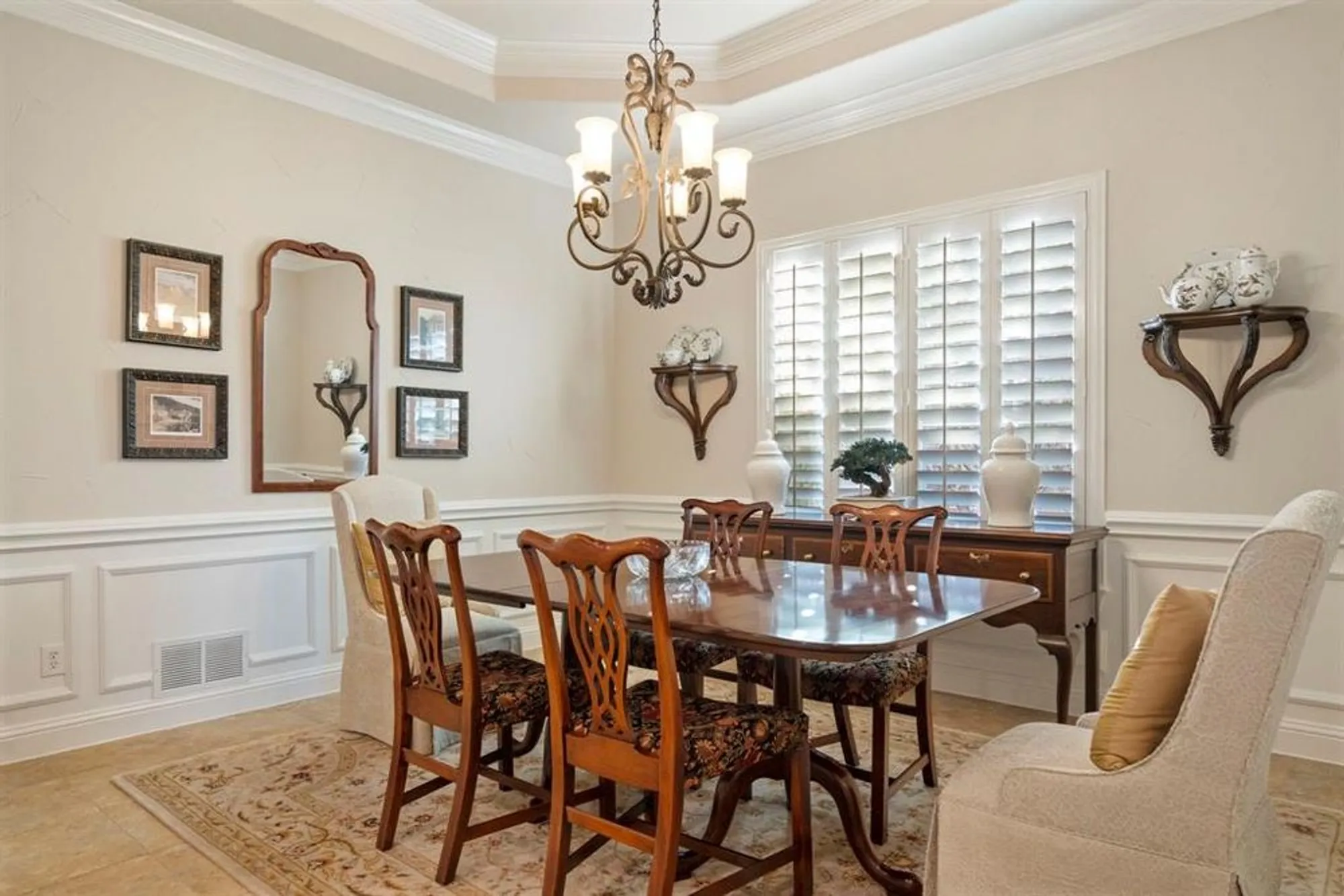 Property Slideshow image 10 of 40 | 7135 maumee valley ct, Frisco, TX, 75036