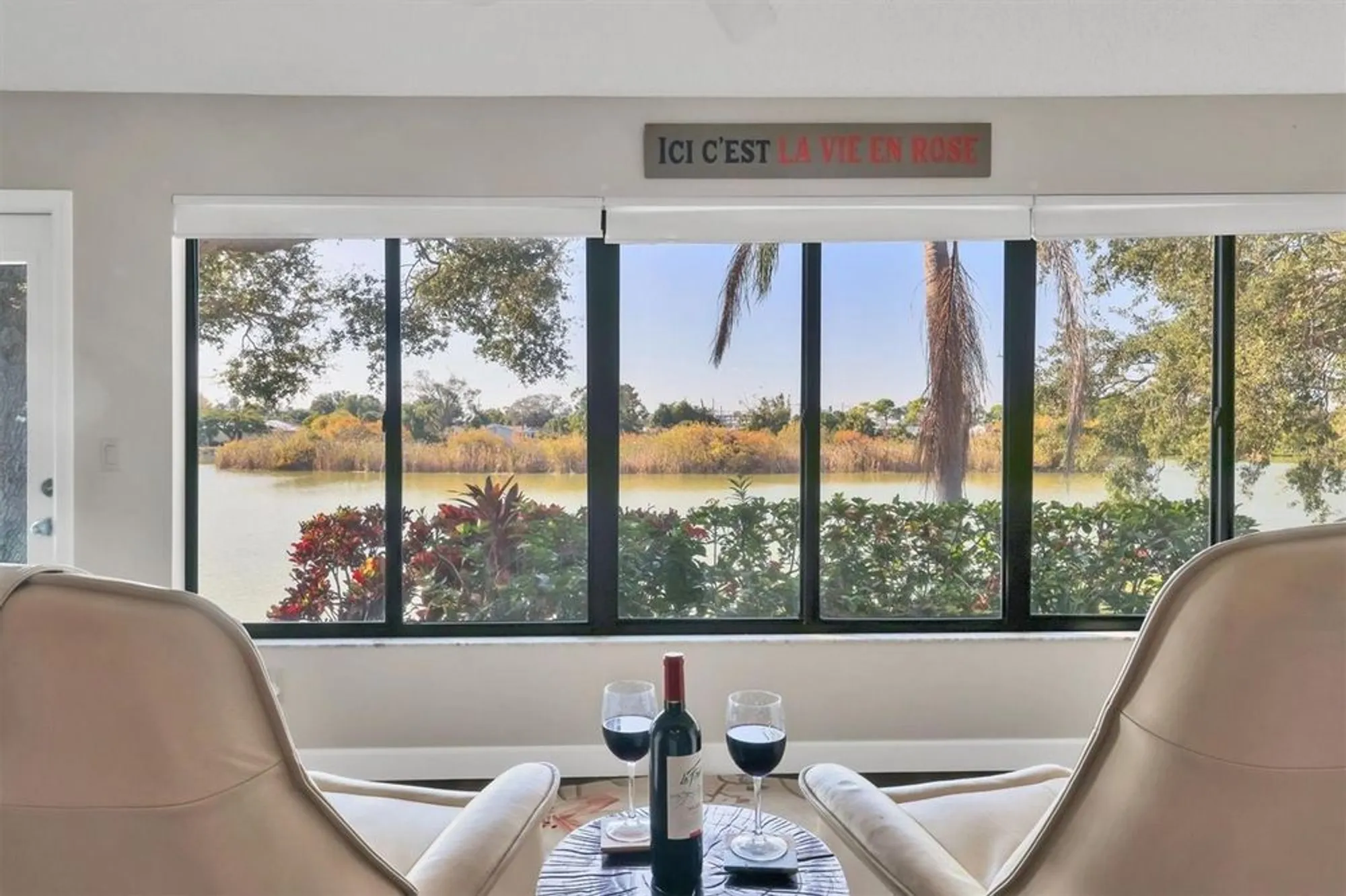 Property Slideshow image 32 of 55 | 3861 wilshire cir 115, Sarasota, FL, 34238