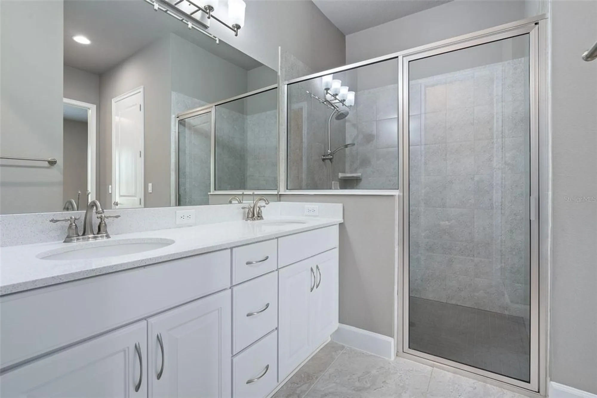 Property Slideshow image 23 of 47 | 856 pinewood dr, Ormond Beach, FL, 32174