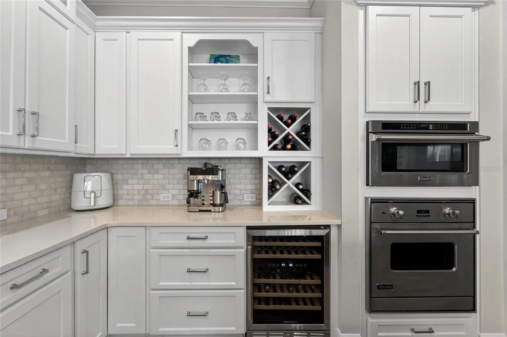 Property Slideshow image 19 of 100 | 5245 brighton shore dr, Apollo Beach, FL, 33572