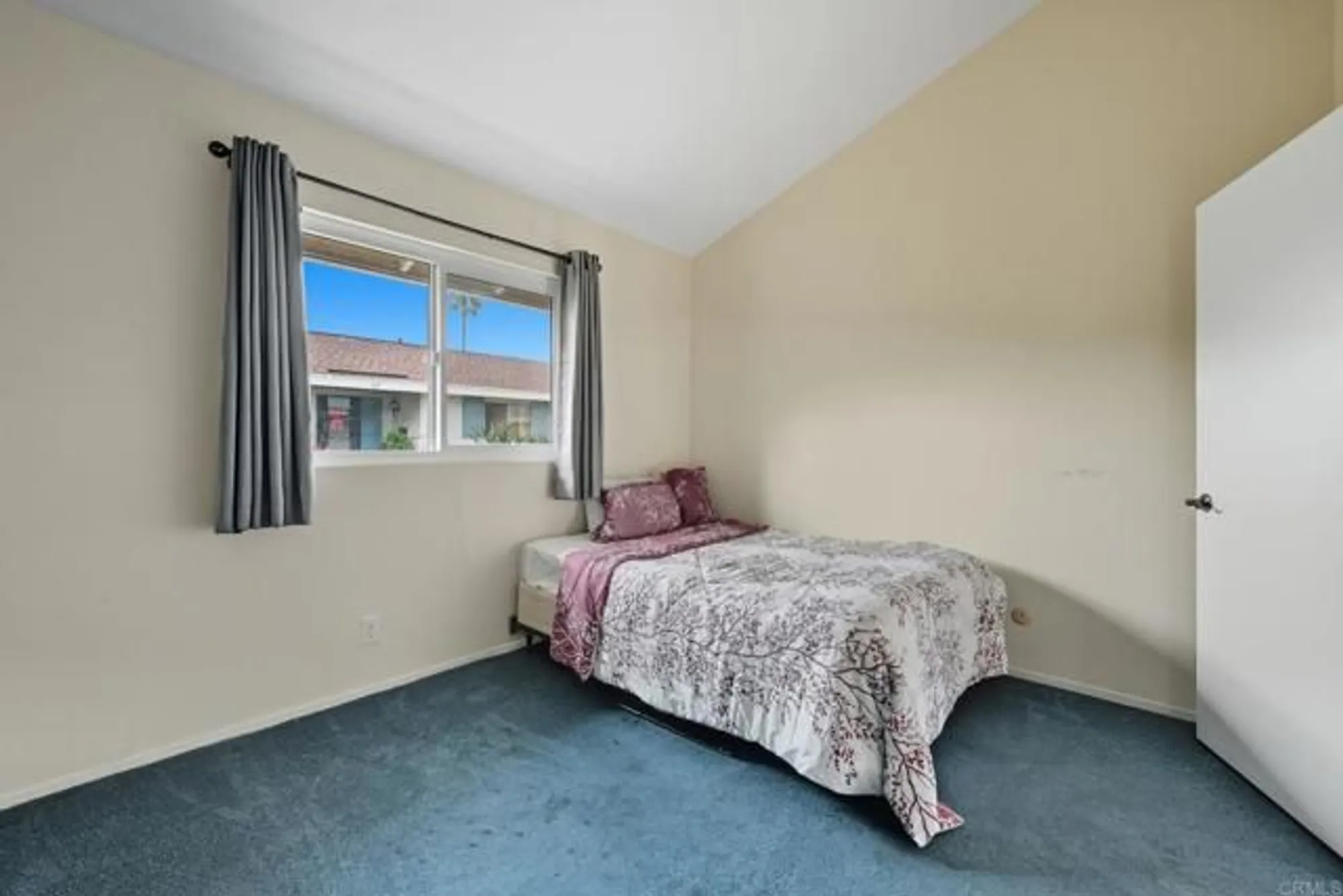 Property Slideshow image 14 of 21 | 3685 vista campana n unit 62, Oceanside, CA, 92057