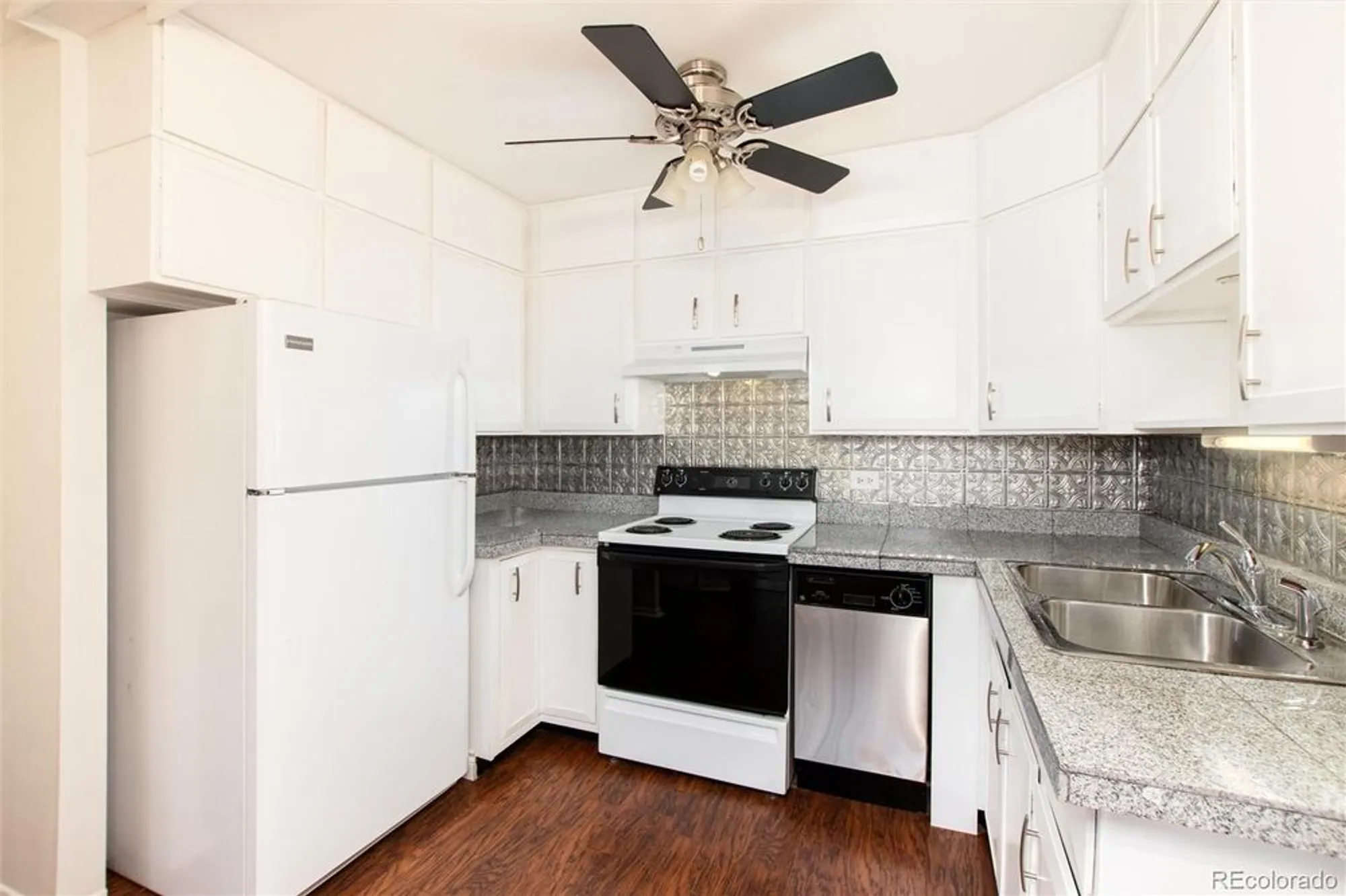 Property Slideshow image 10 of 24 | 9380 e center ave apt 3d, Denver, CO, 80247