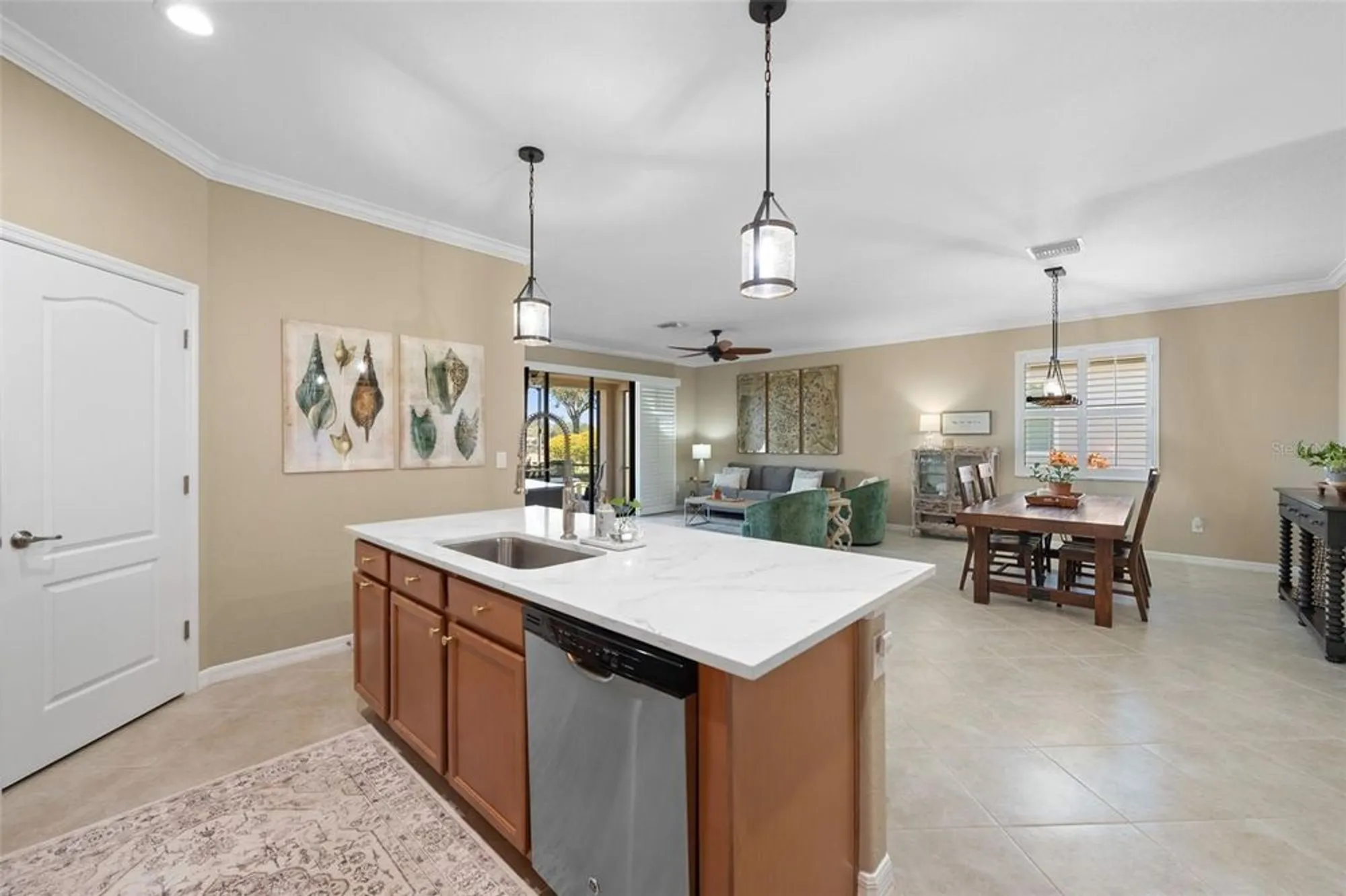 Property Slideshow image 10 of 54 | 7027 quiet creek dr, Bradenton, FL, 34212