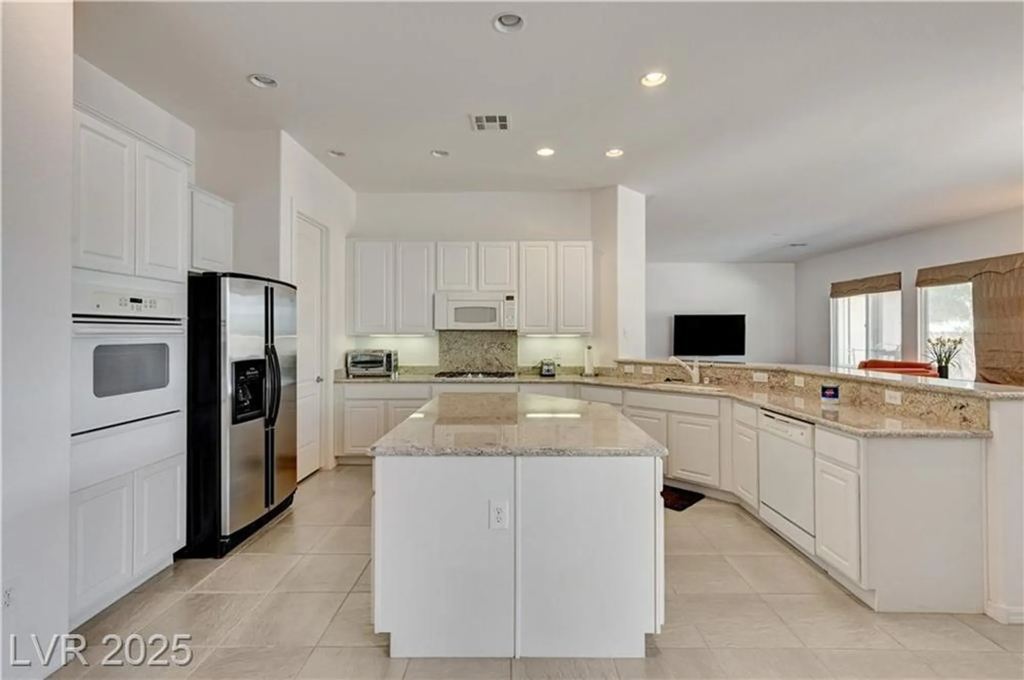 Property Slideshow image 16 of 45 | 2183 clearwater lake dr, Henderson, NV, 89044