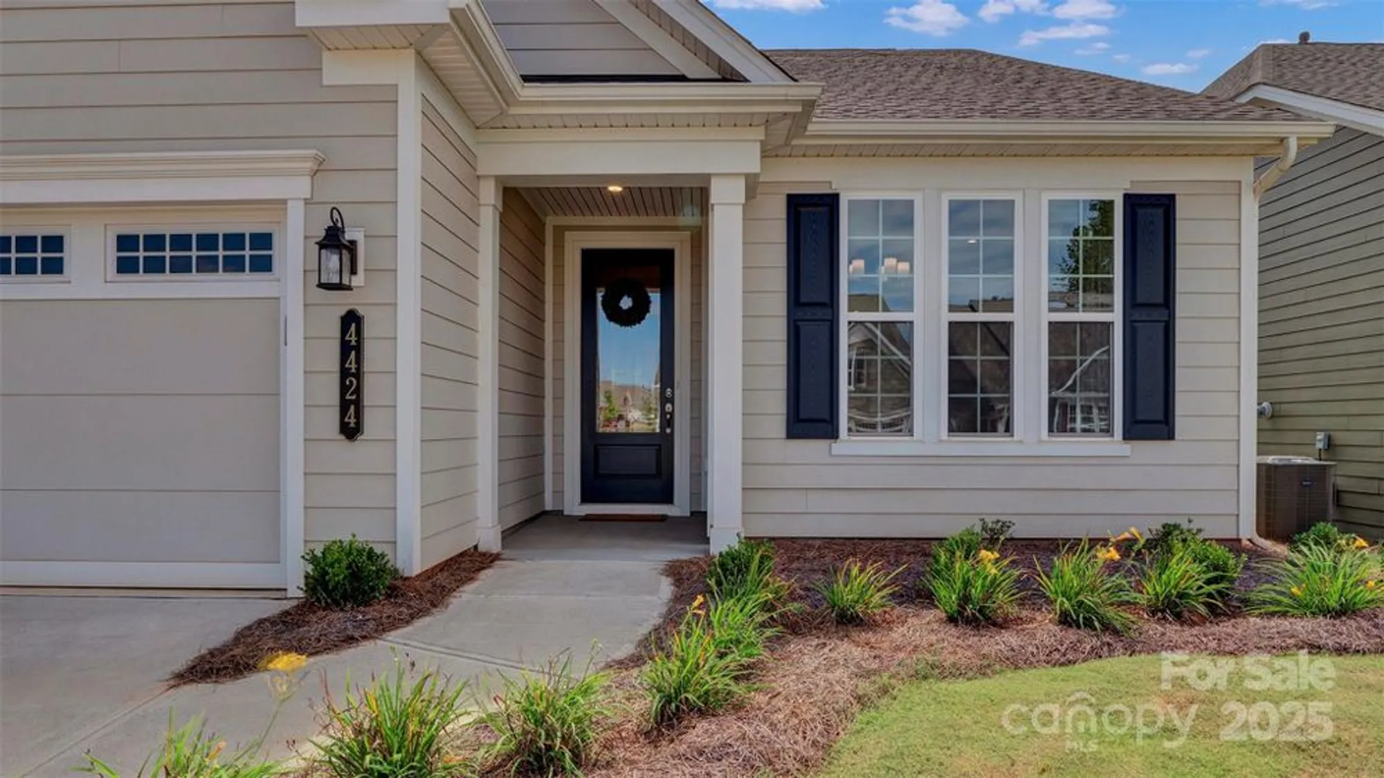 Property Slideshow image 2 of 25 | 4424 moxie way, Charlotte, NC, 28215