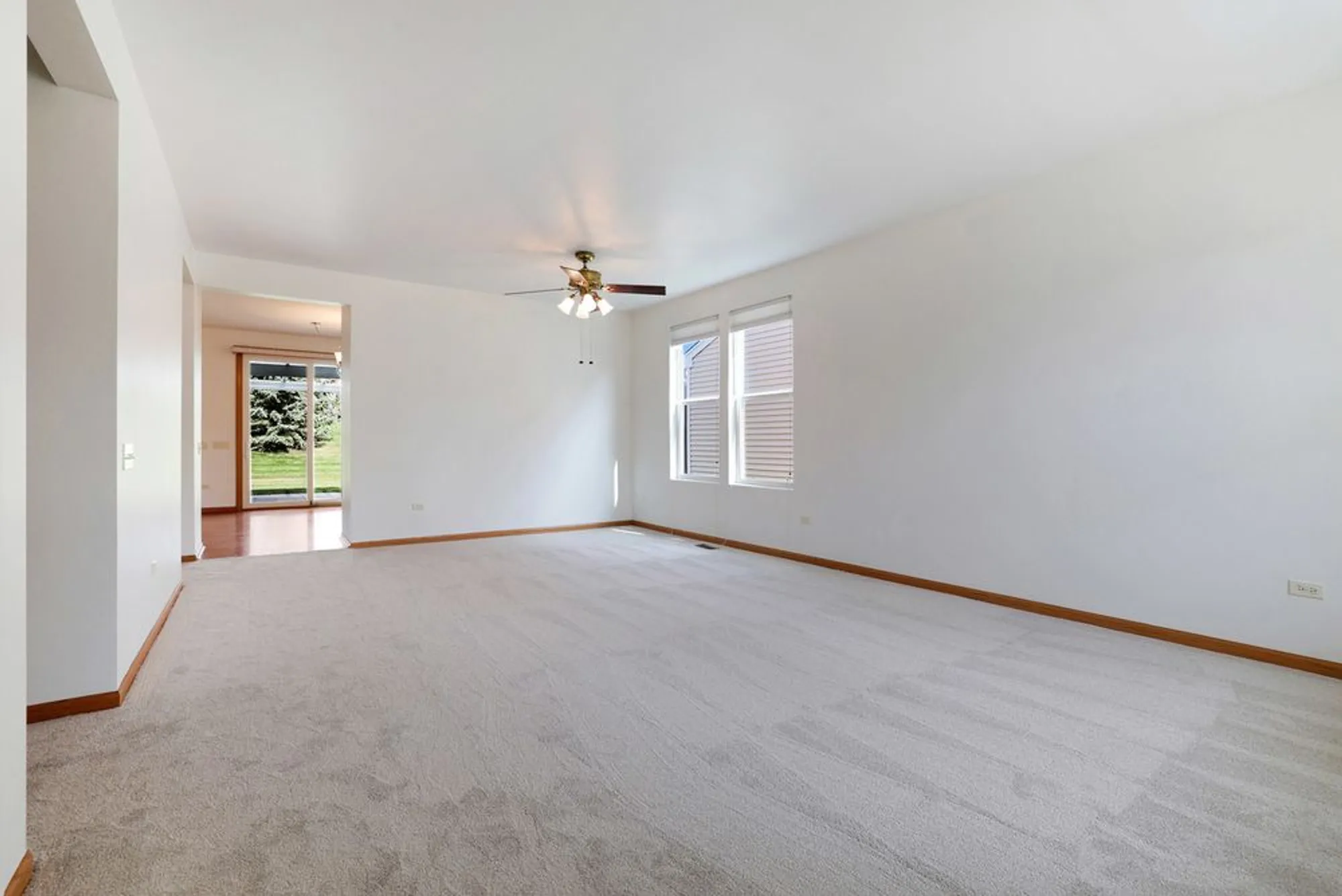 Property Slideshow image 6 of 43 | 12250 songbird ln, Huntley, IL, 60142