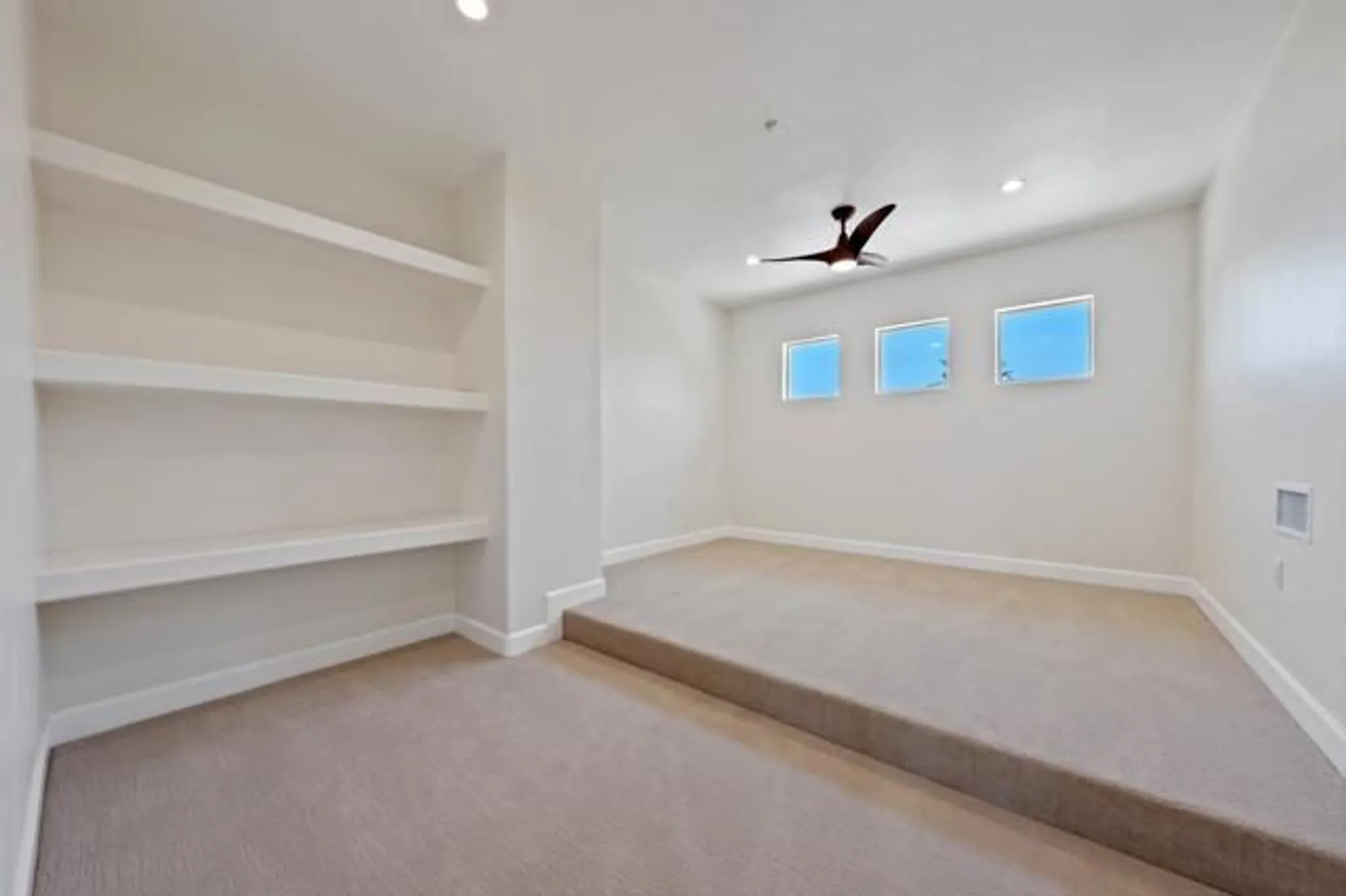 Property Slideshow image 25 of 41 | 51673 harmony ct, Indio, CA, 92201