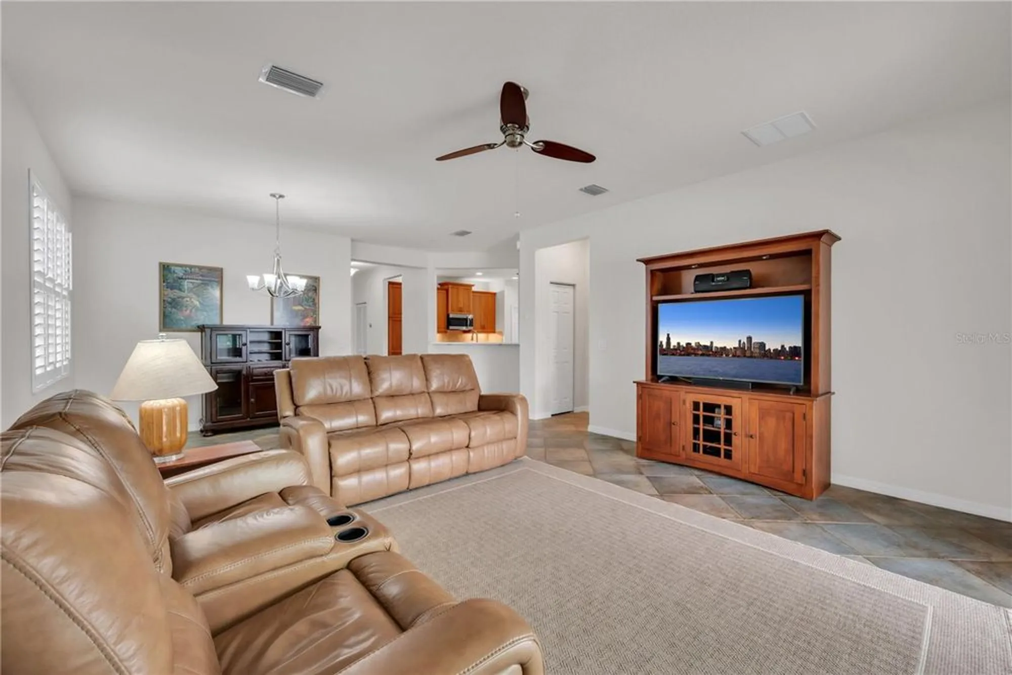 Property Slideshow image 9 of 44 | 15852 cobble mill dr, Wimauma, FL, 33598