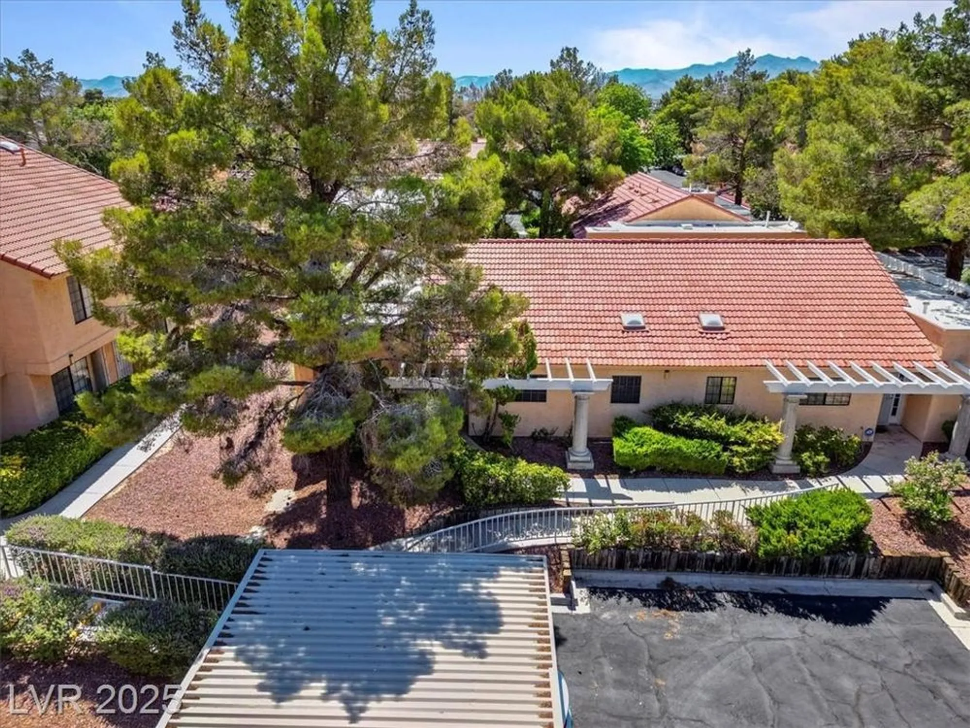 Property Slideshow image 25 of 43 | 2851 s valley view blvd unit 1130, Las Vegas, NV, 89102