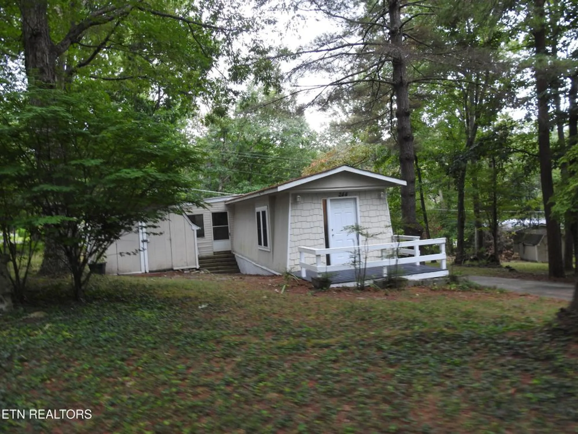 Property Slideshow image 14 of 42 | 244 rugby rd, Crossville, TN, 38558