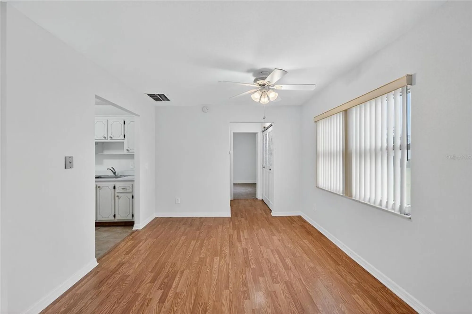 Property Slideshow image 11 of 61 | 1902 andover st apt 203, Sun City Center, FL, 33573