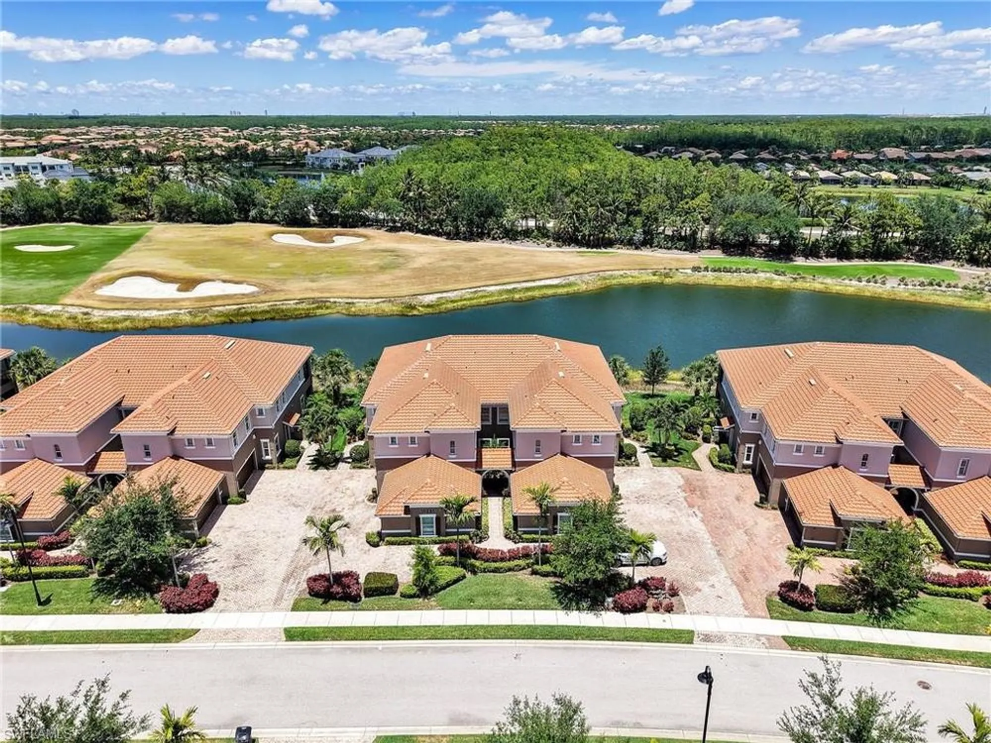 Property Slideshow image 2 of 33 | 10231 glastonbury cir 102, Fort Myers, FL, 33913