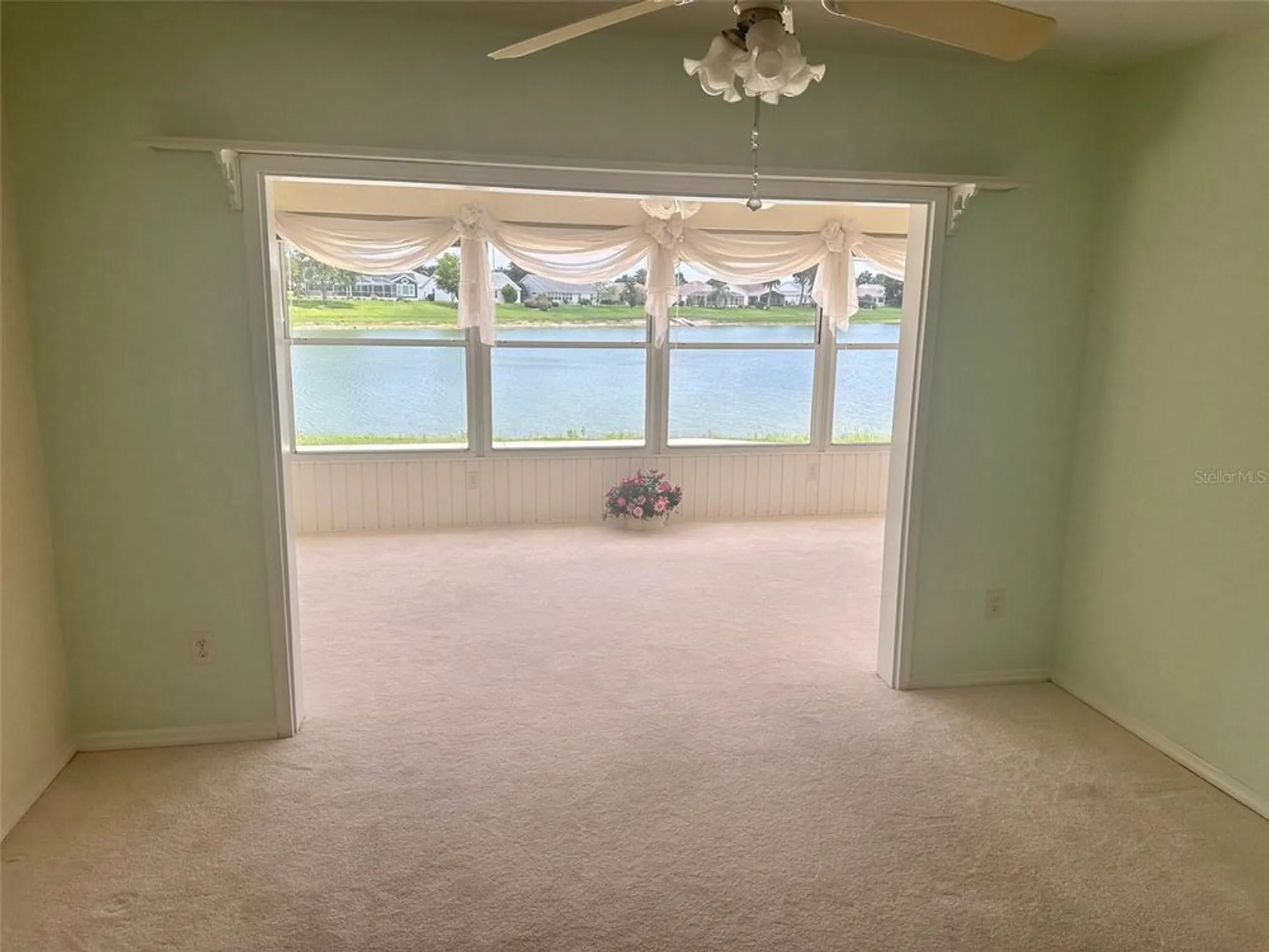 Property Slideshow image 19 of 21 | 2002 enrique dr, The Villages, FL, 32159