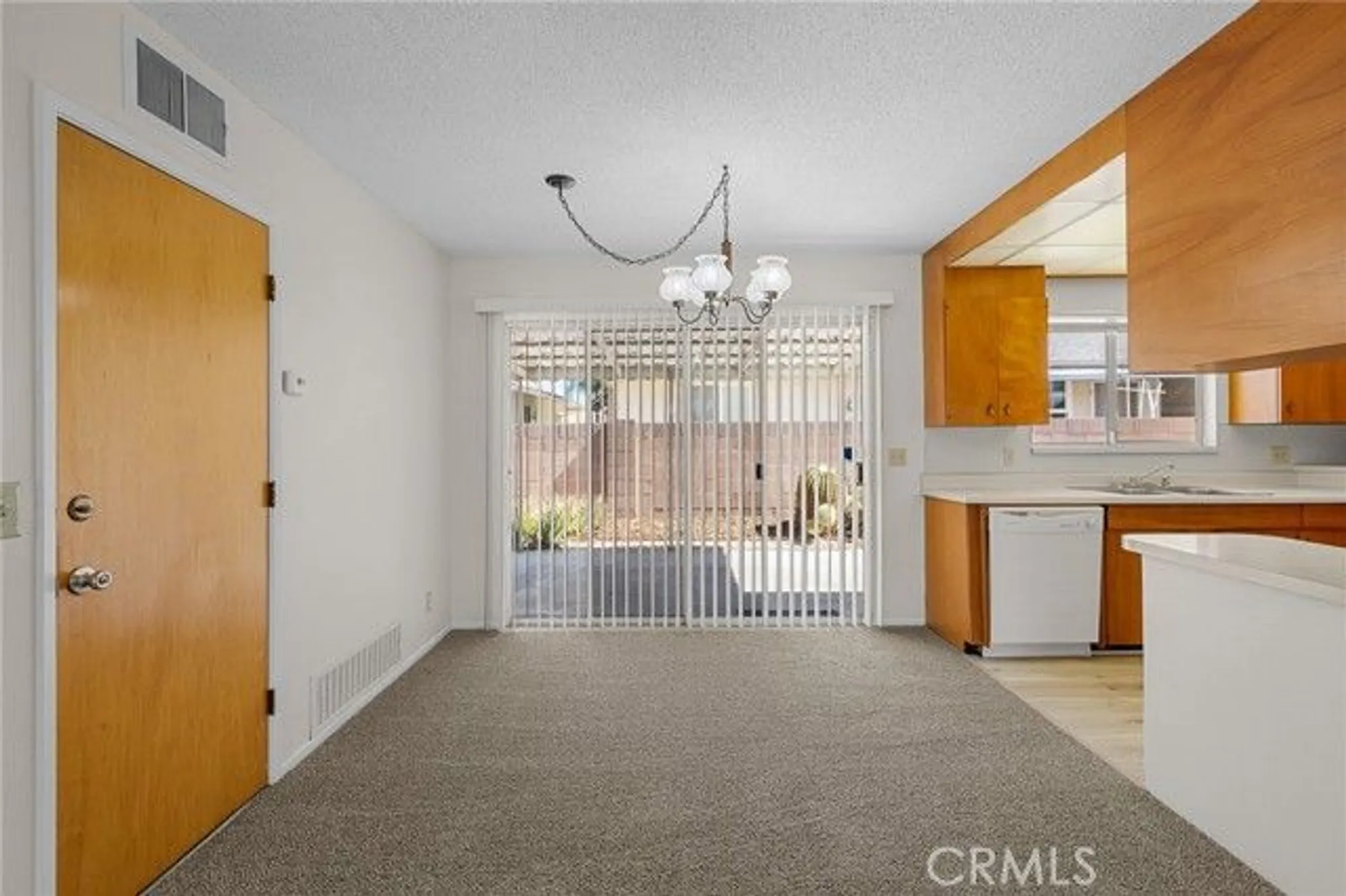 Property Slideshow image 4 of 30 | 1560 sandlewood dr, Hemet, CA, 92543