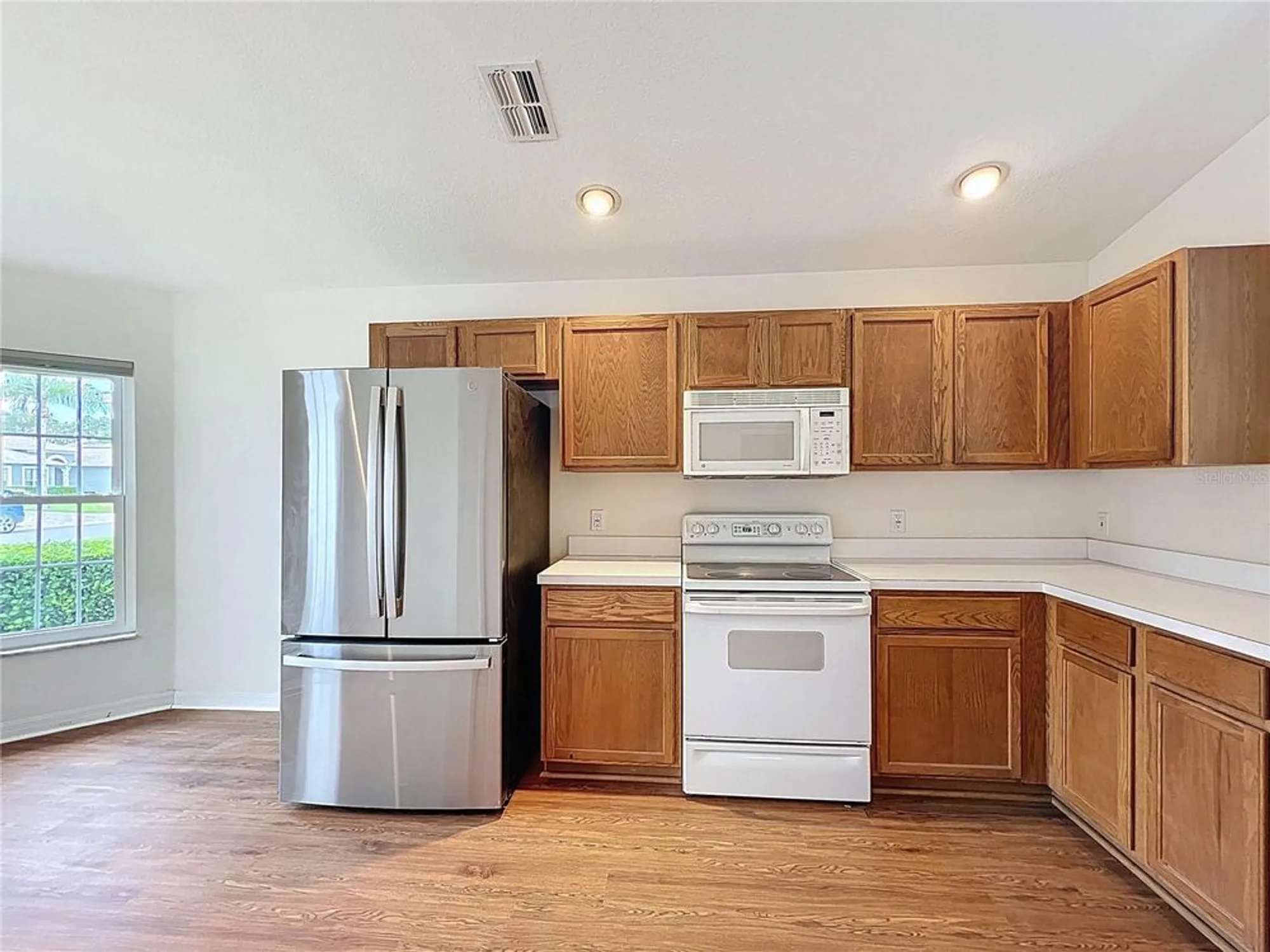 Property Slideshow image 10 of 99 | 11644 spindrift loop, Hudson, FL, 34667