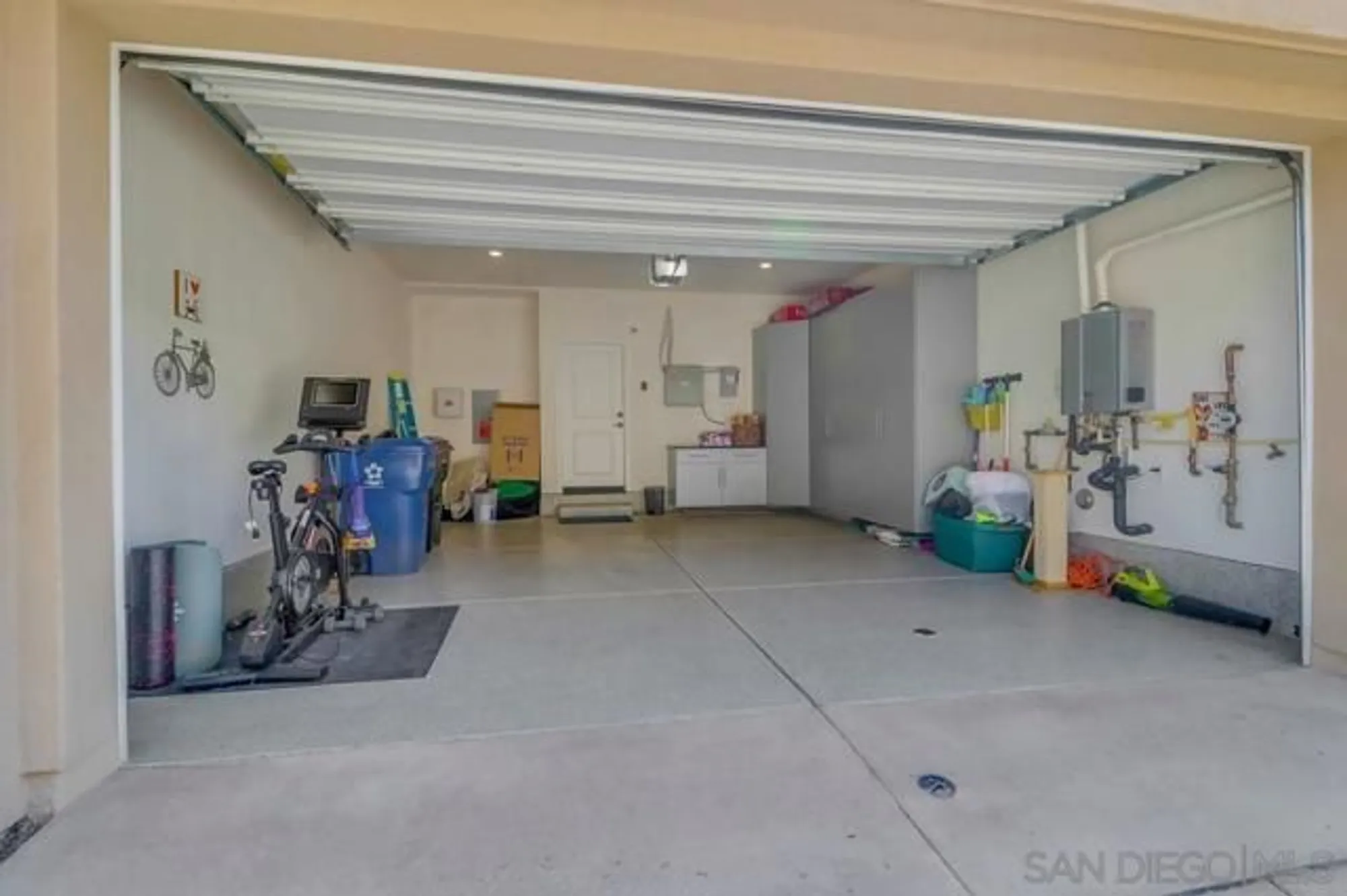 Property Slideshow image 30 of 40 | 16750 coyote bush dr unit 31, San Diego, CA, 92127