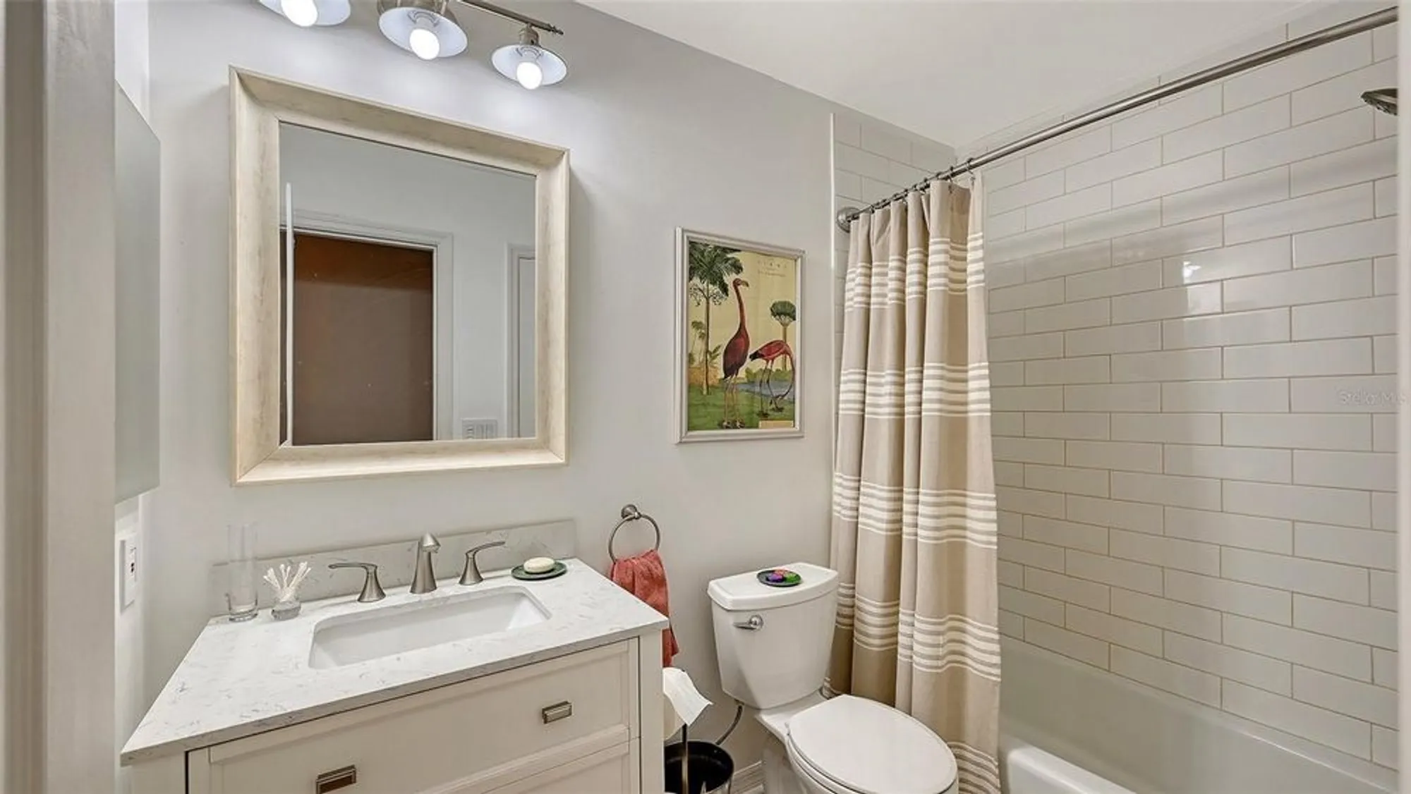Property Slideshow image 32 of 49 | 7360 oak moss dr # 4, Sarasota, FL, 34241