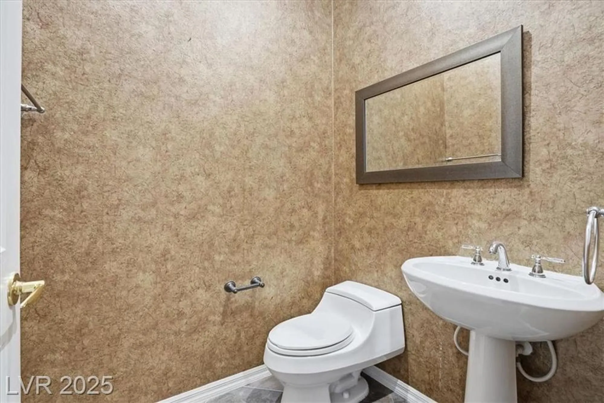 Property Slideshow image 30 of 56 | 2874 hartwick pines dr, Henderson, NV, 89052