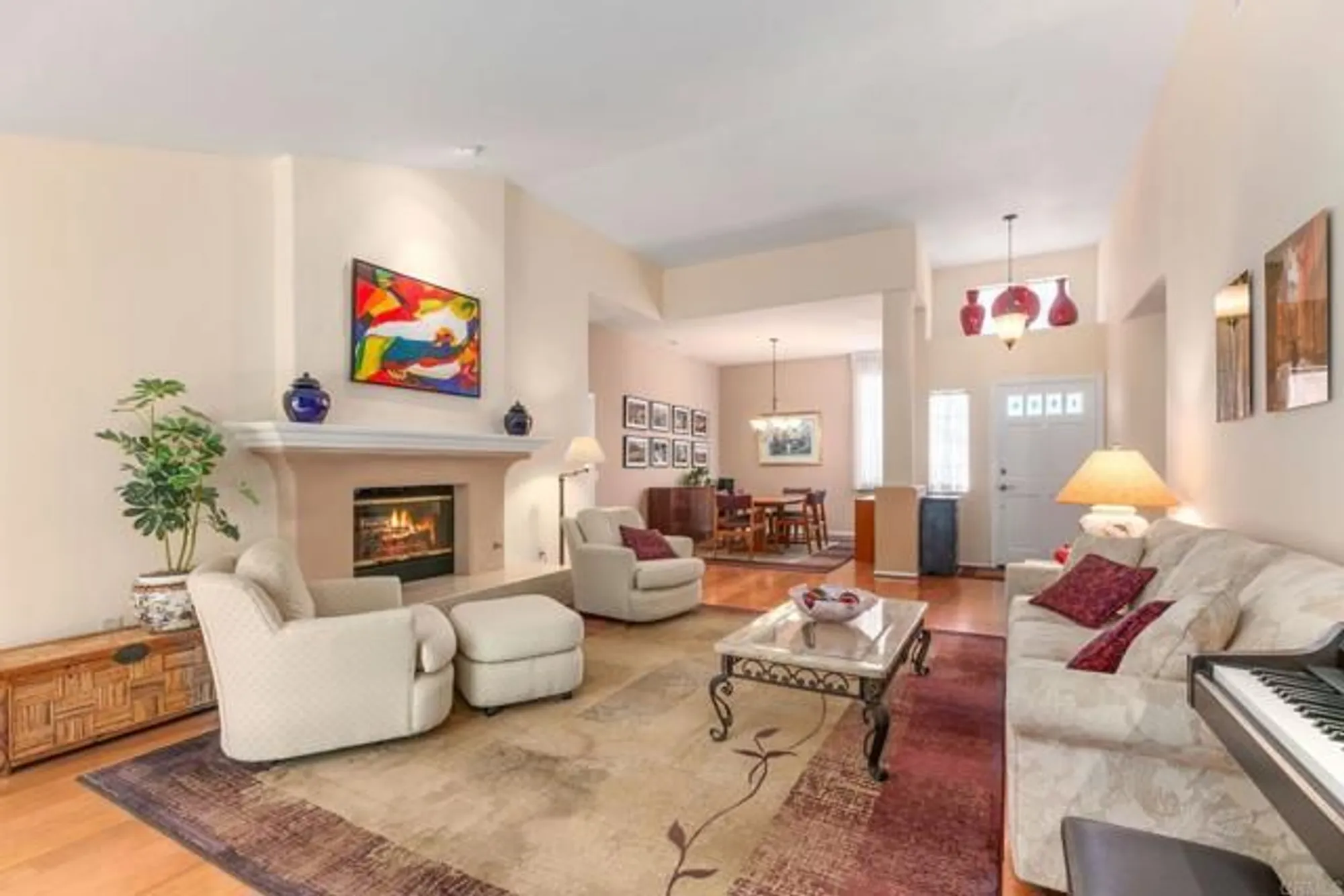 Property Slideshow image 8 of 33 | 1911 la subida way, San Marcos, CA, 92078