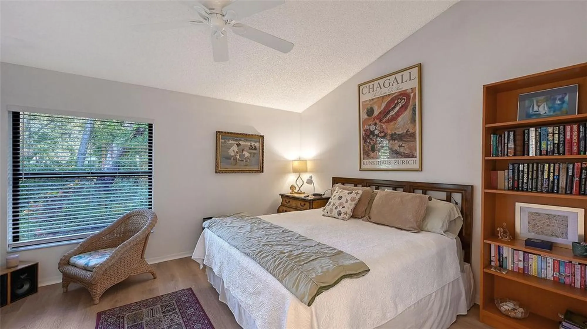 Property Slideshow image 24 of 49 | 7360 oak moss dr # 4, Sarasota, FL, 34241