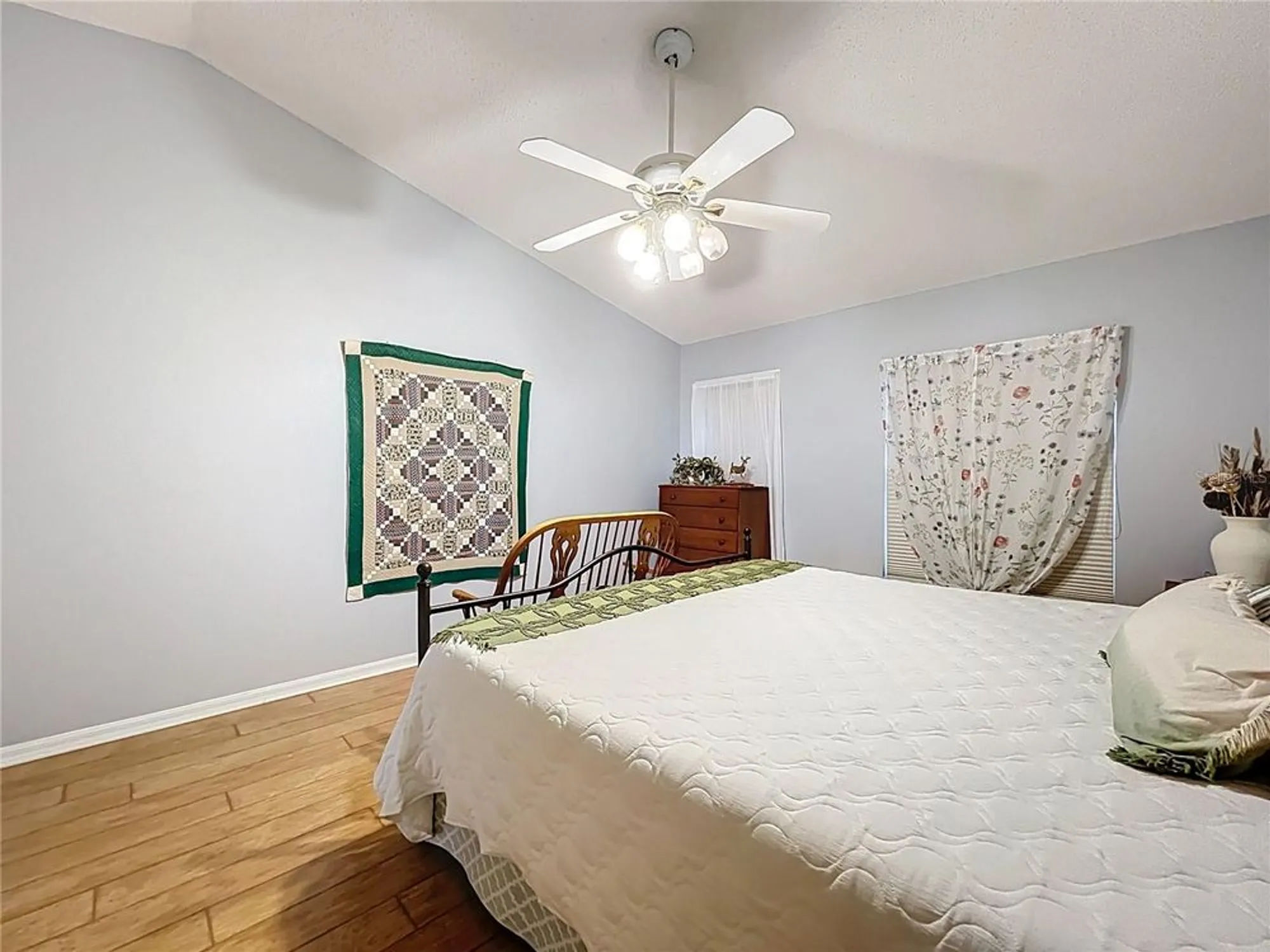 Property Slideshow image 35 of 52 | 26338 glen eagle dr, Leesburg, FL, 34748