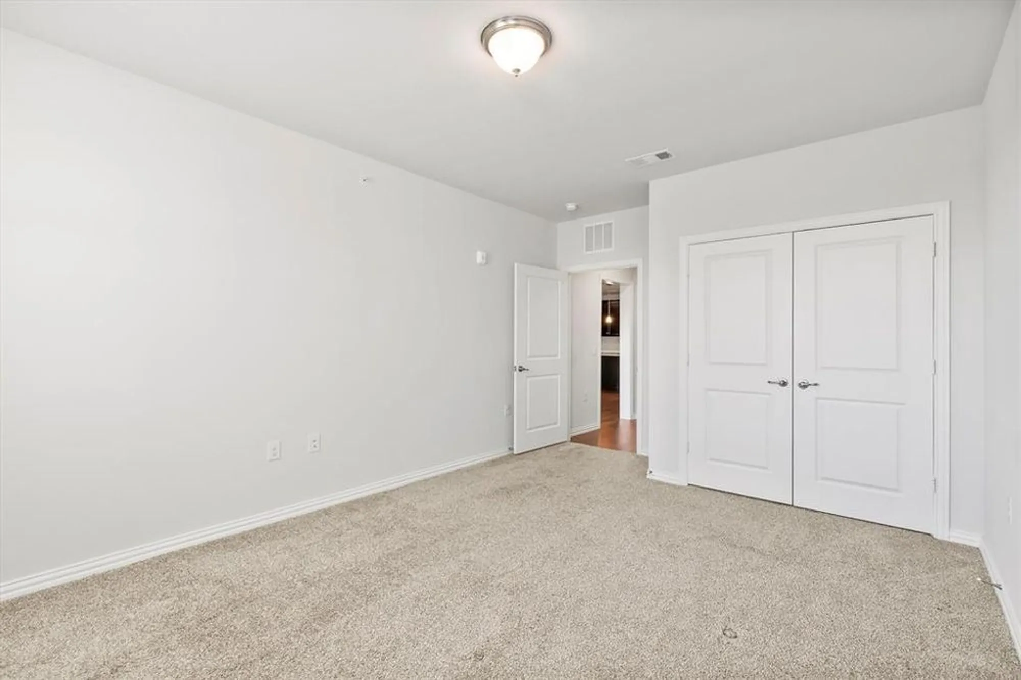 Property Slideshow image 18 of 30 | 651 n watters rd 7202, Allen, TX, 75013