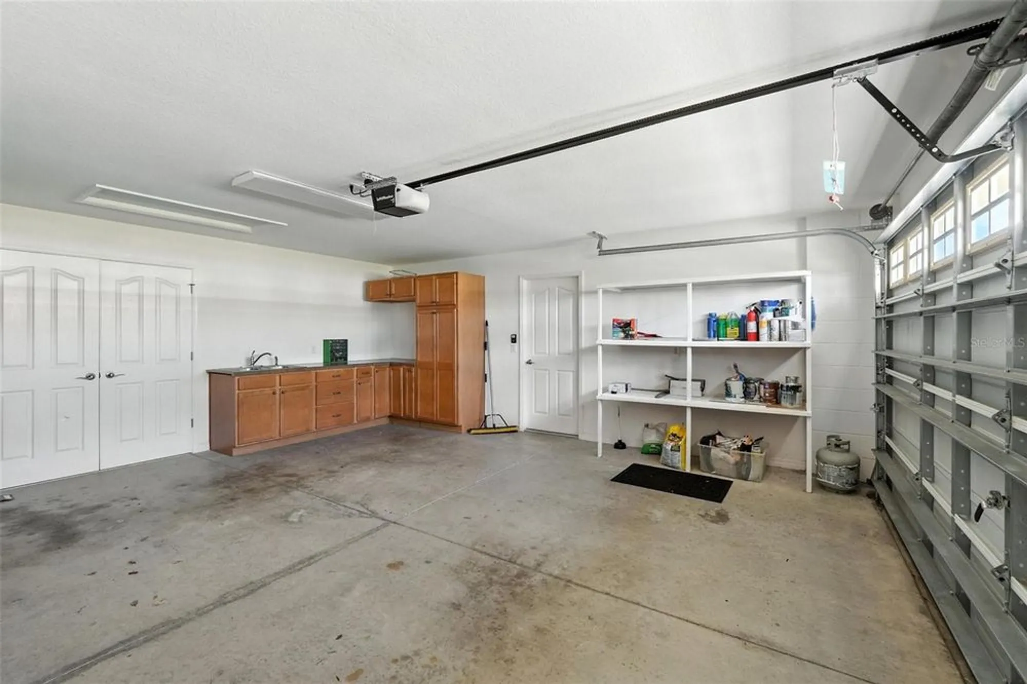 Property Slideshow image 33 of 42 | 2895 apache ct, The Villages, FL, 32163