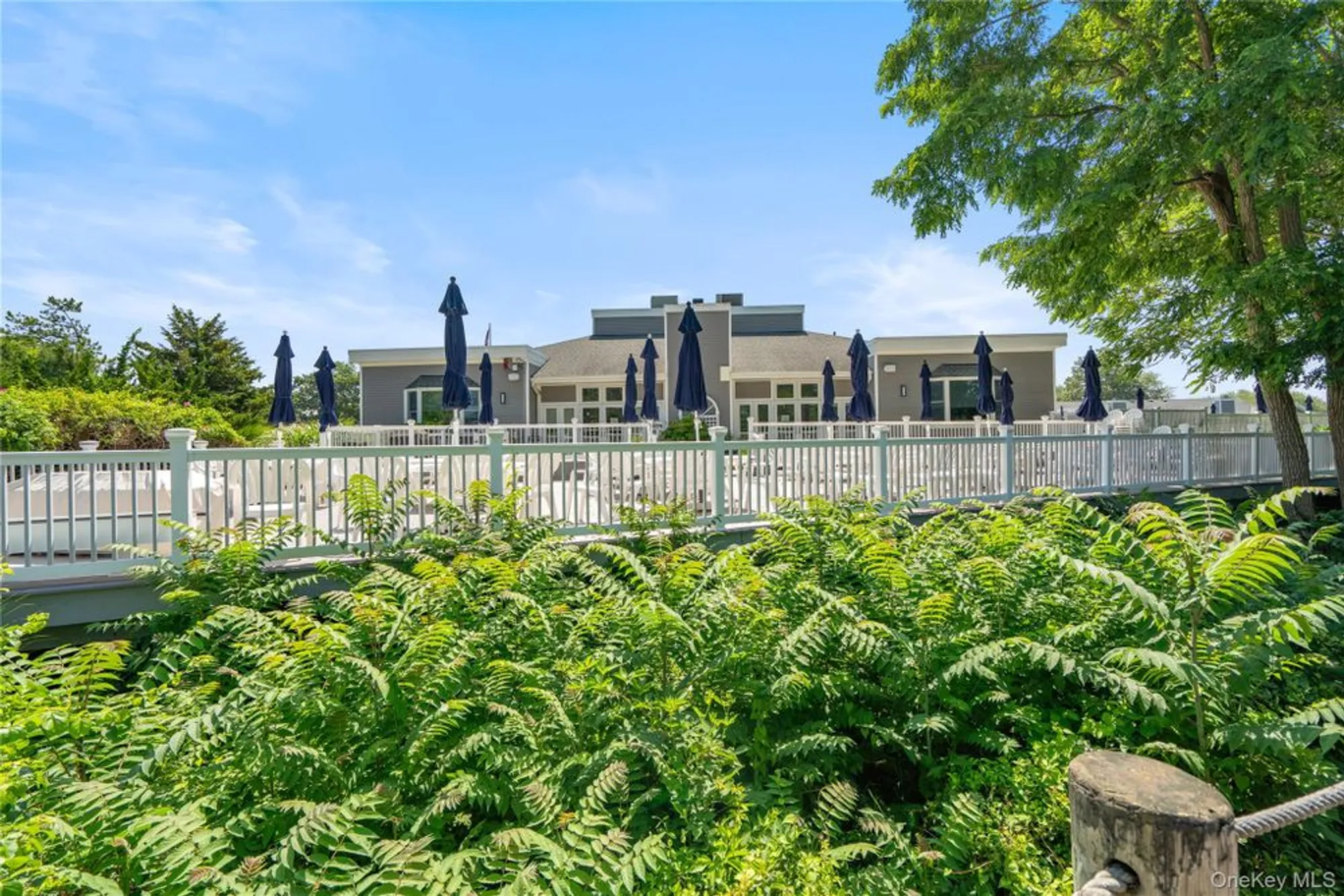 Property Slideshow image 35 of 41 | 509 oak bluff ct, Moriches, NY, 11955