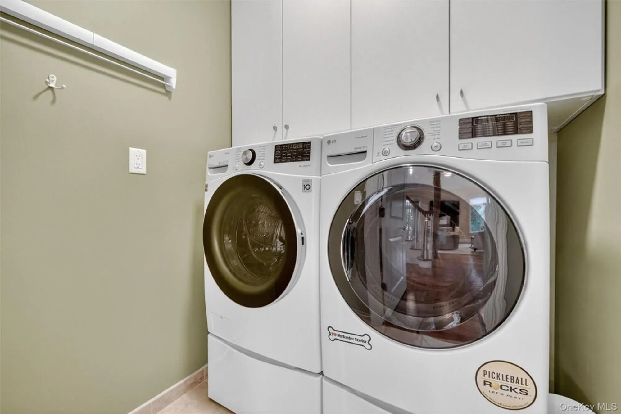 Property Slideshow image 15 of 44 | 29 michael roberts ct, Pearl River, NY, 10965