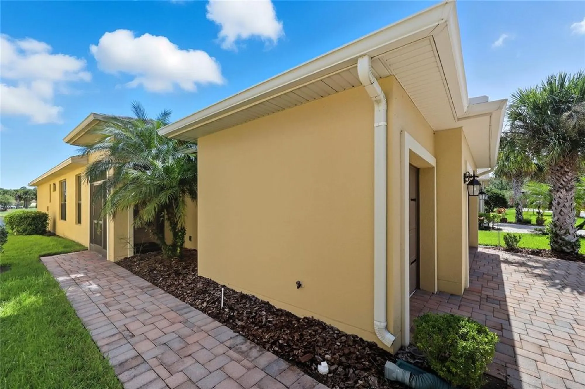 Property Slideshow image 13 of 50 | 1824 pelican hill way, Poinciana, FL, 34759