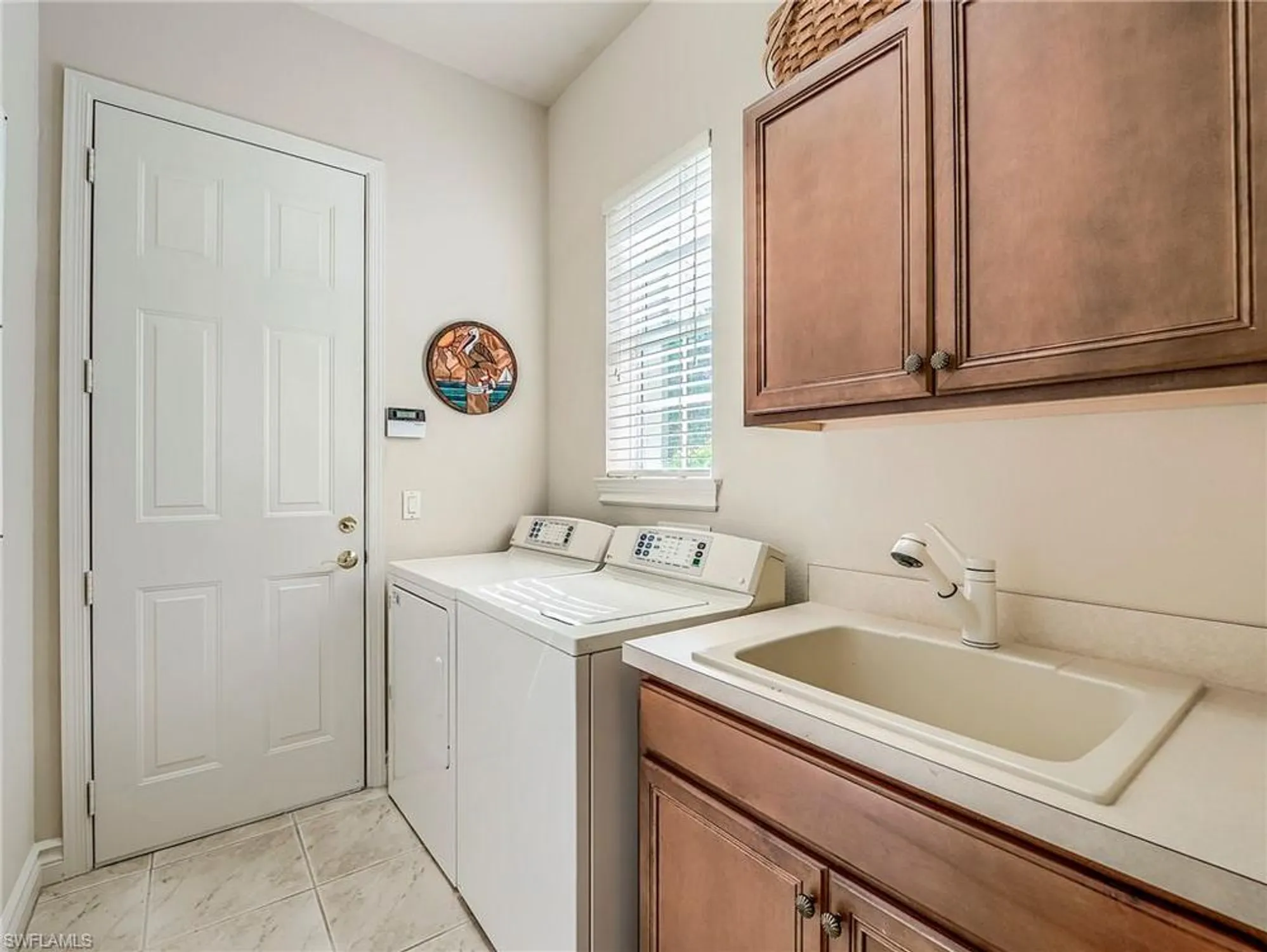Property Slideshow image 35 of 49 | 3430 shady bnd, Fort Myers, FL, 33905