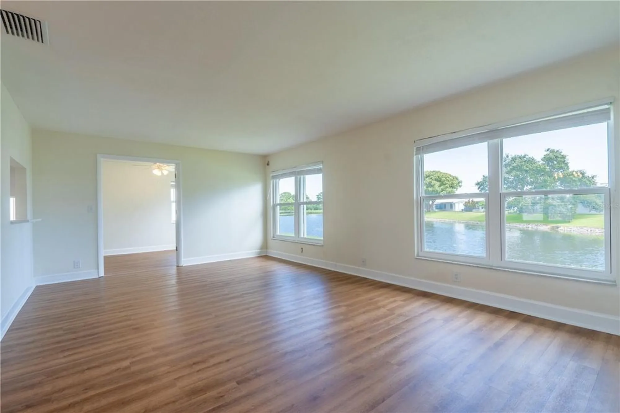 Property Slideshow image 25 of 37 | 9221 40th way n # 5, Pinellas Park, FL, 33782