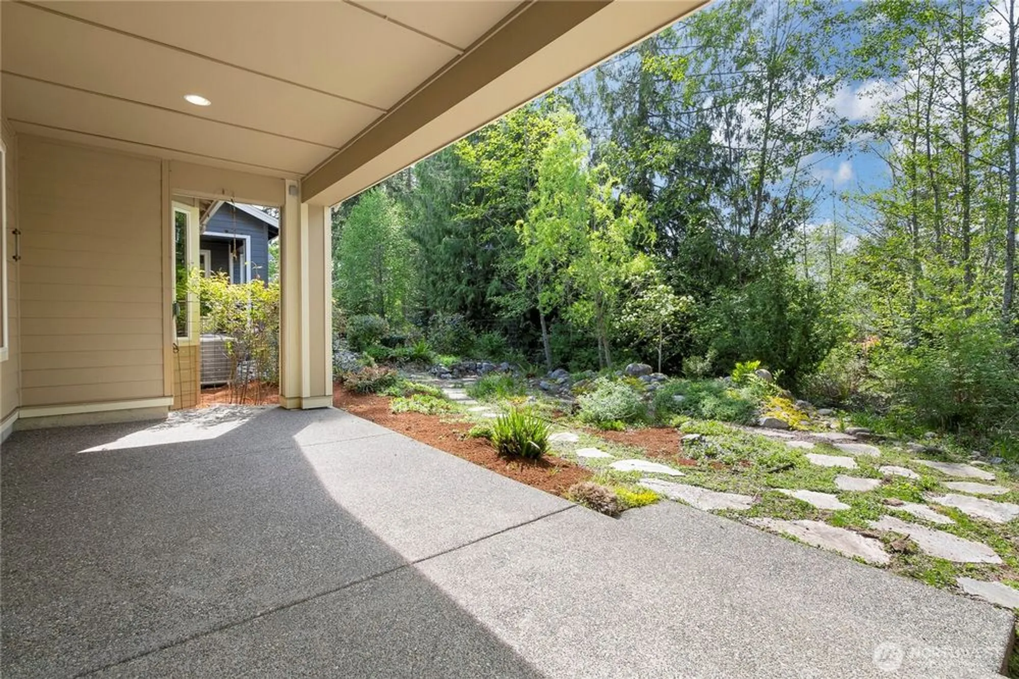 Property Slideshow image 20 of 28 | 14226 189th ave, Bonney Lake, WA, 98391