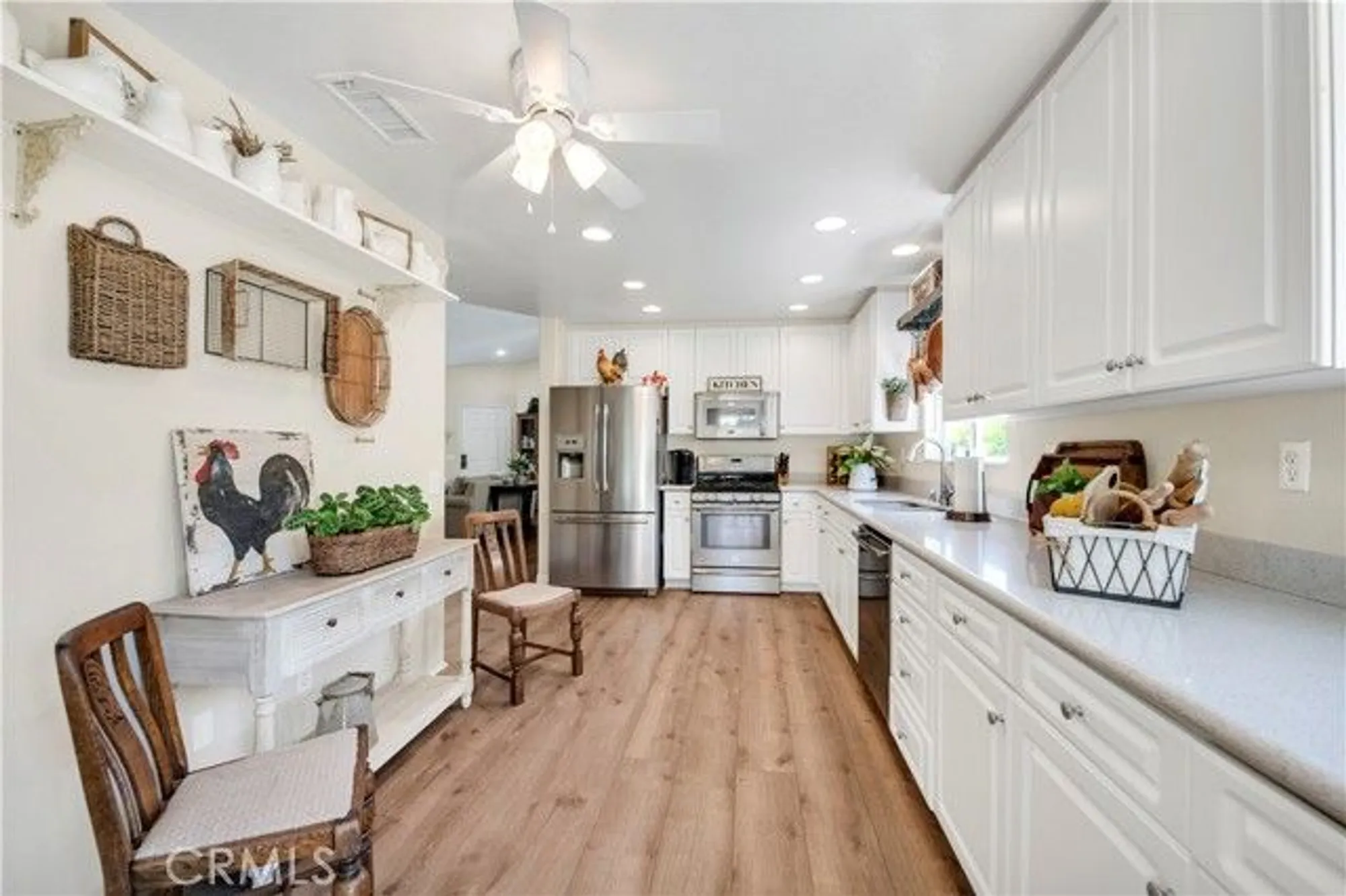 Property Slideshow image 18 of 33 | 40633 corte albara, Murrieta, CA, 92562
