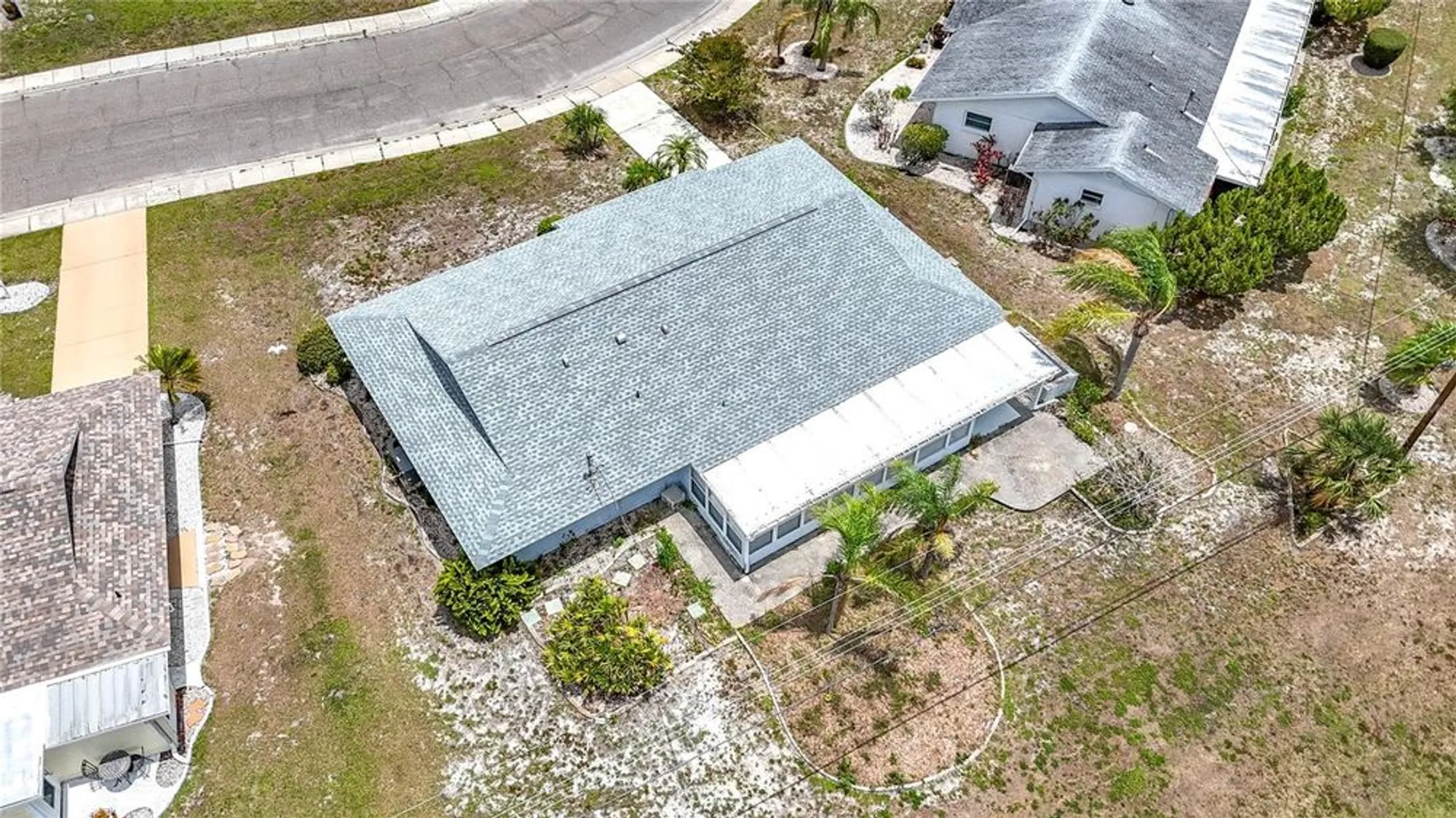 Property Slideshow image 31 of 41 | 904 desert hills dr, Sun City Center, FL, 33573