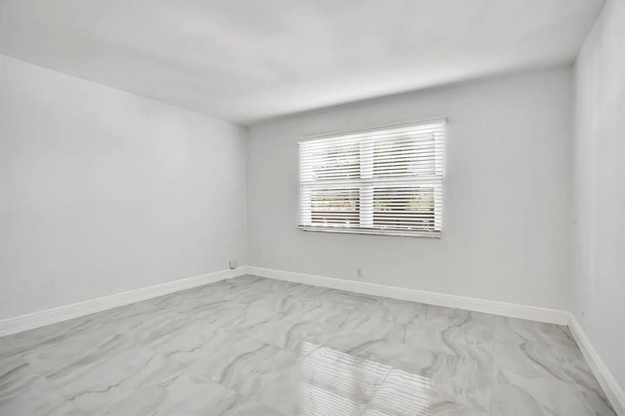 Property Slideshow image 23 of 32 | 2202 lucaya bnd h2, Coconut Creek, FL, 33066