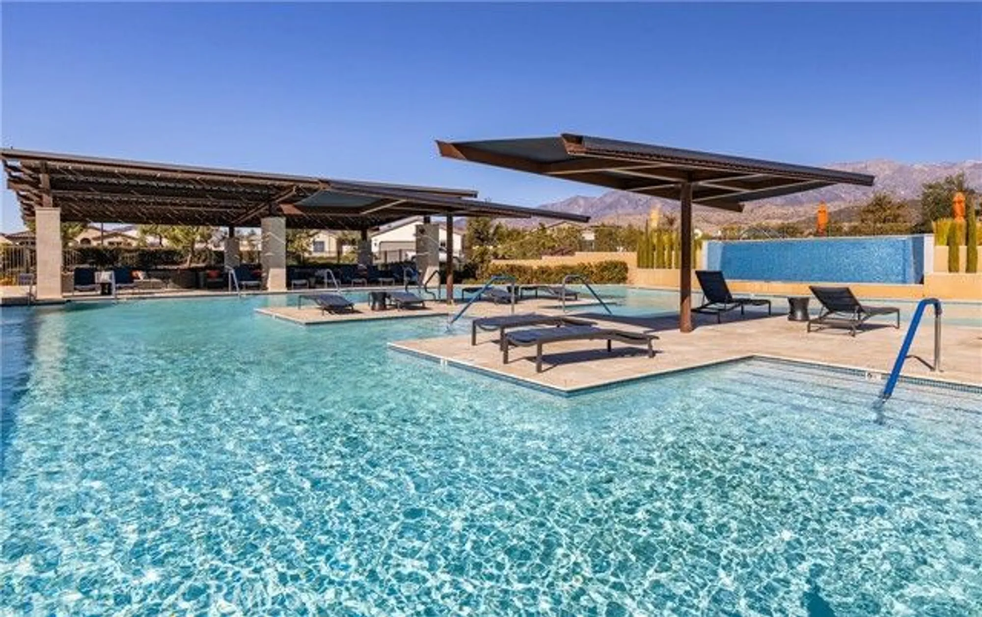 Property Slideshow image 23 of 40 | 1575 village green way, Beaumont, CA, 92223