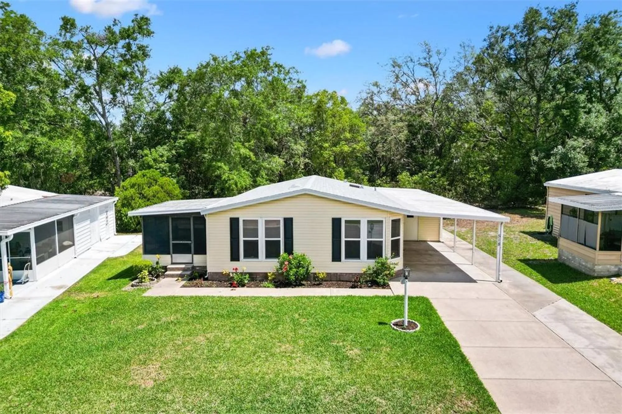 Property Slideshow image 2 of 32 | 518 saint andrews blvd, The Villages, FL, 32159