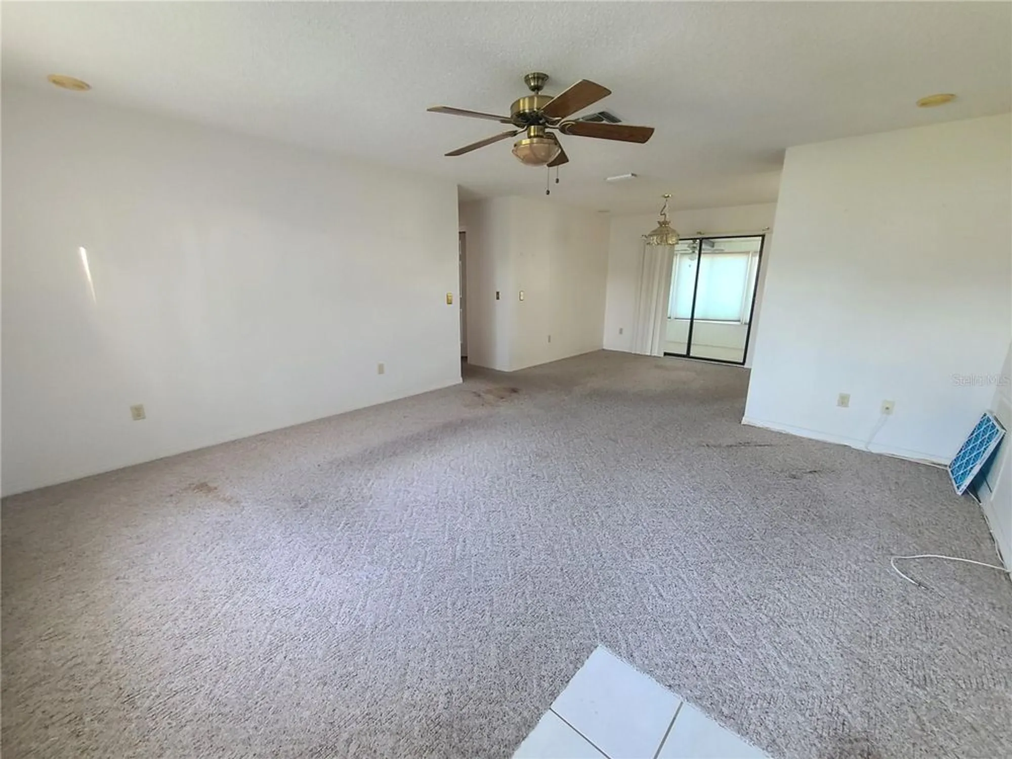 Property Slideshow image 7 of 16 | 1209 maria ct, The Villages, FL, 32159