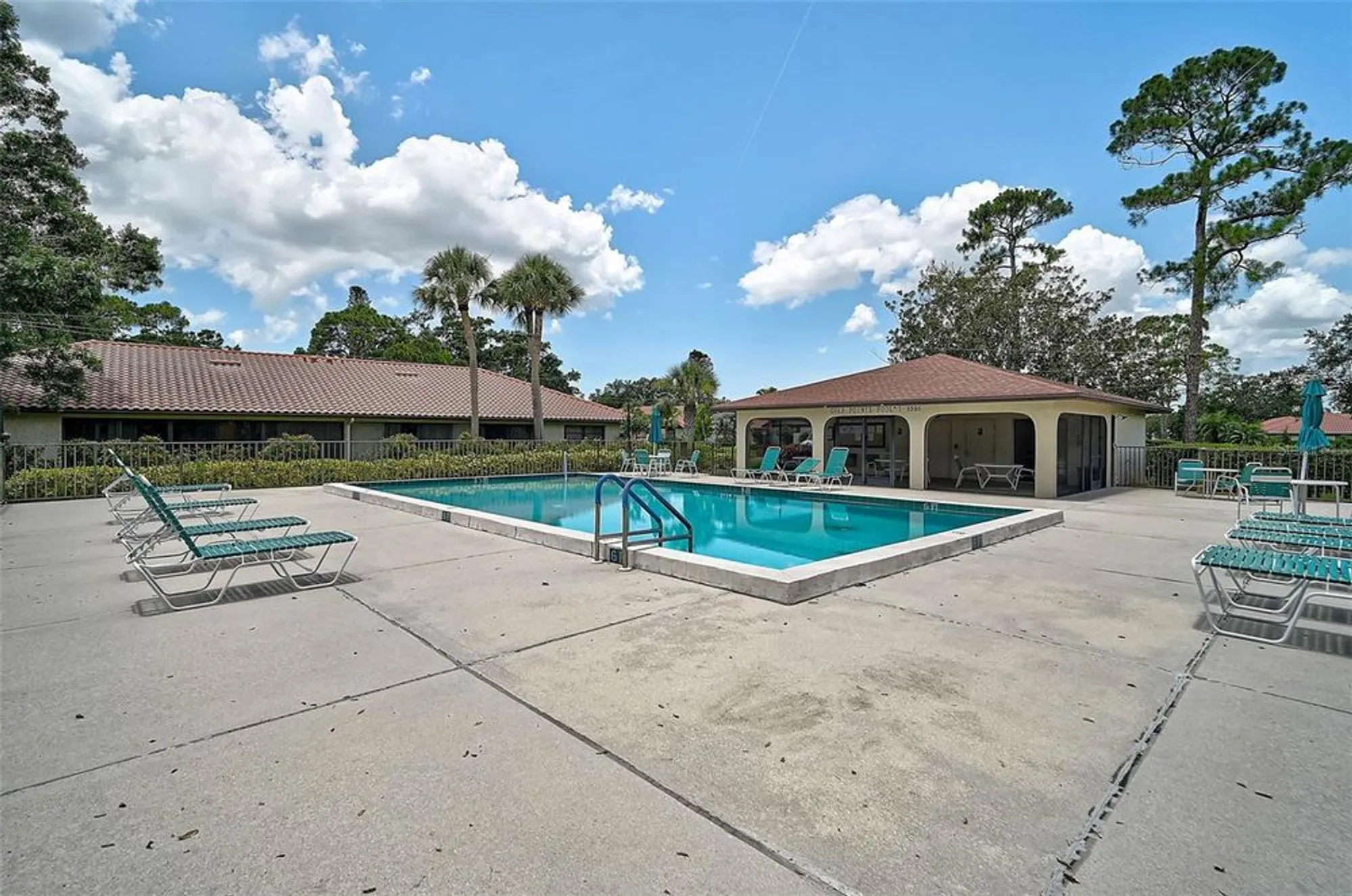 Property Slideshow image 47 of 49 | 7341 golf pointe cir, Sarasota, FL, 34243