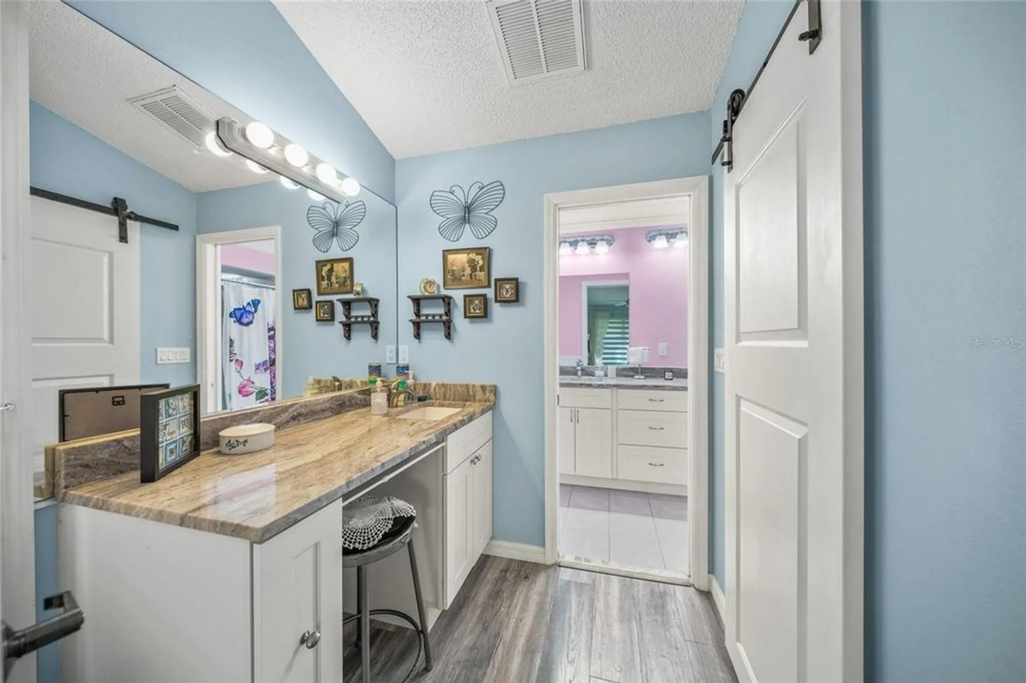 Property Slideshow image 23 of 51 | 5958 clubside dr, Sarasota, FL, 34243