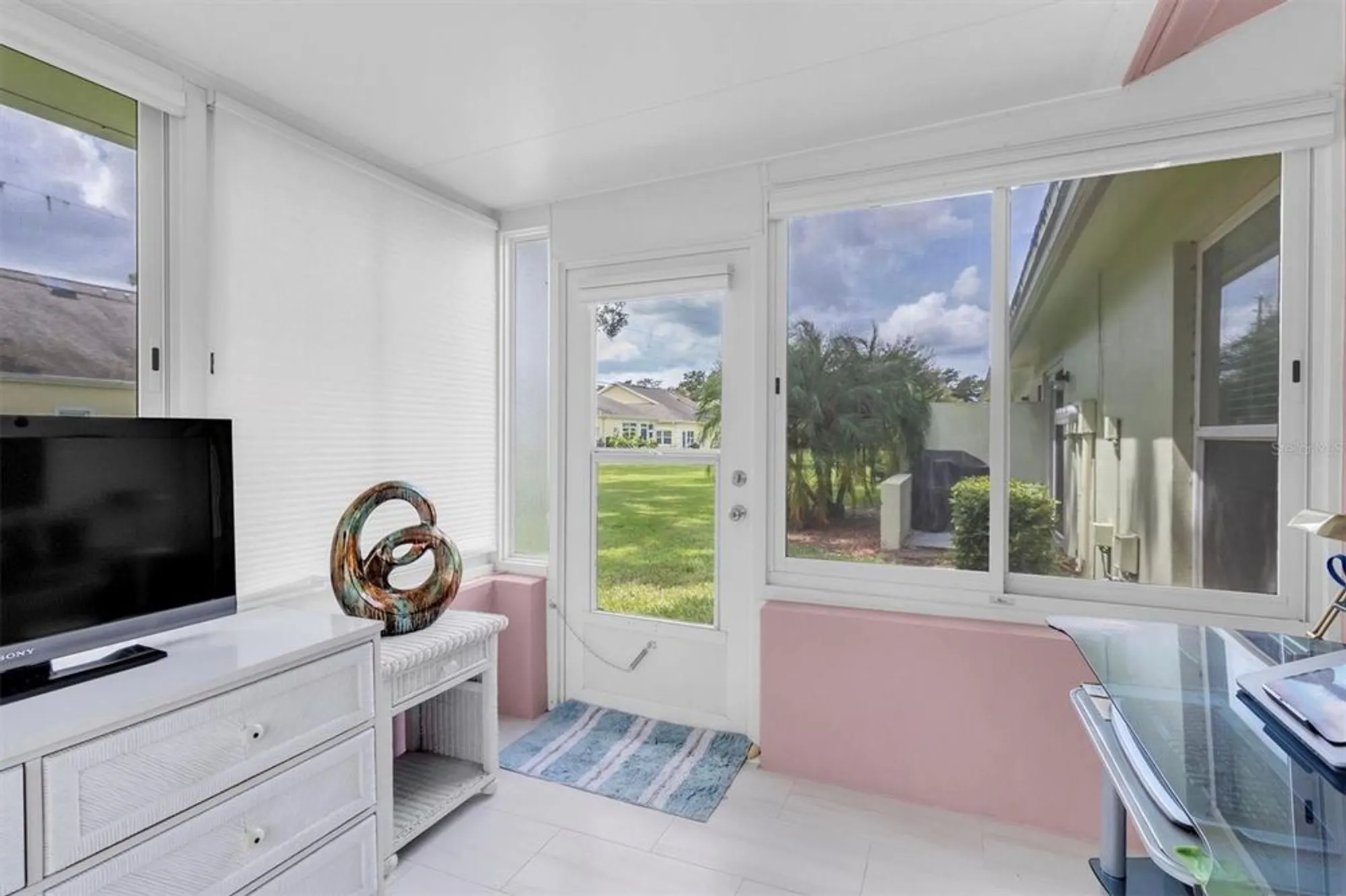Property Slideshow image 17 of 40 | 2828 sherbrooke ln c, Palm Harbor, FL, 34684