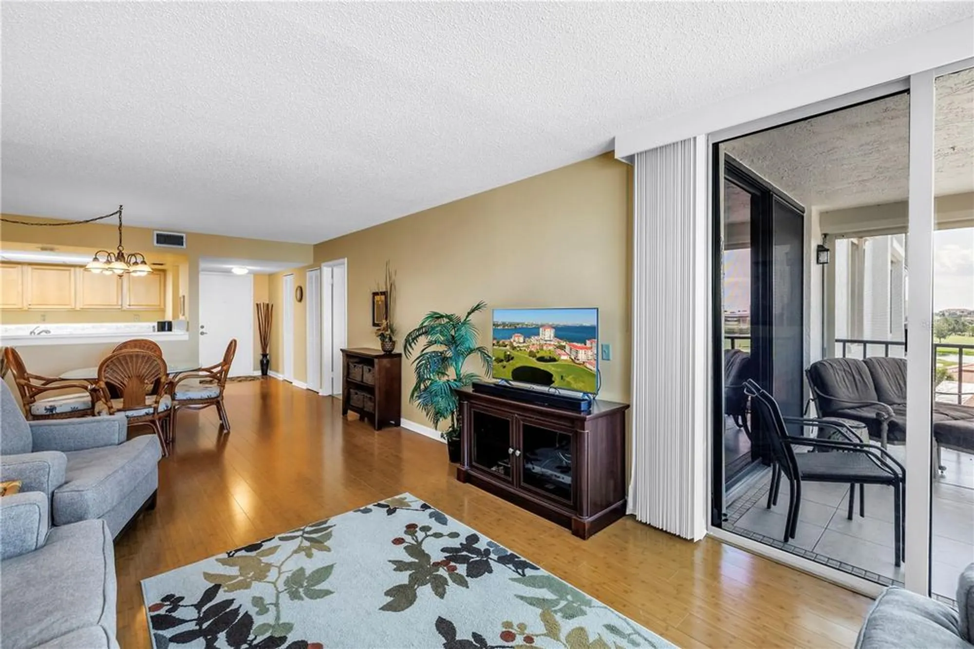 Property Slideshow image 12 of 36 | 6265 sun blvd apt 605, St Petersburg, FL, 33715