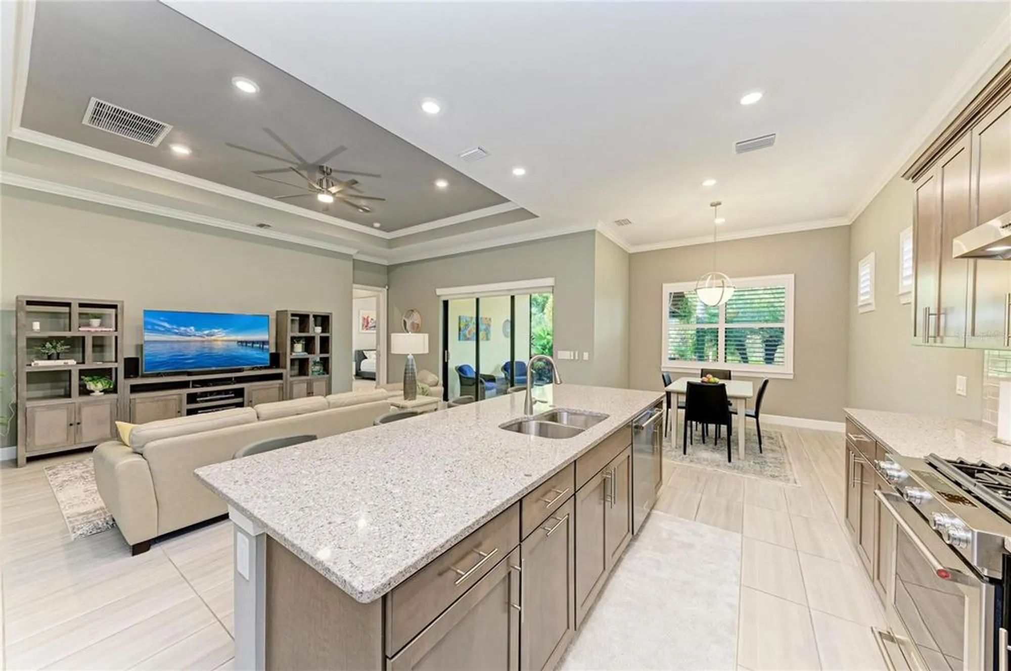 Property Slideshow image 29 of 85 | 17631 colebrook cir, Lakewood Ranch, FL, 34202