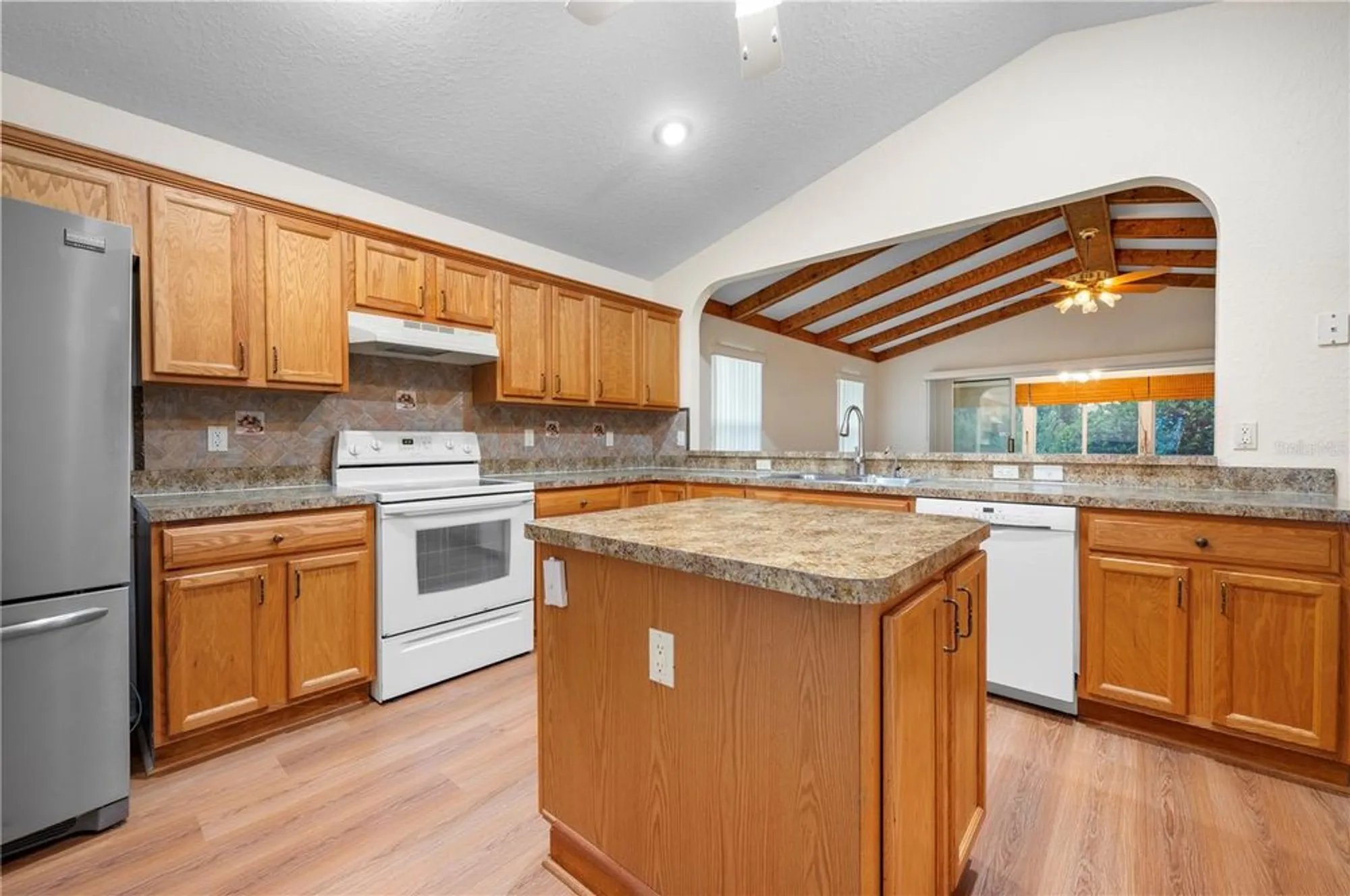 Property Slideshow image 15 of 49 | 11094 se 173rd ln, Summerfield, FL, 34491
