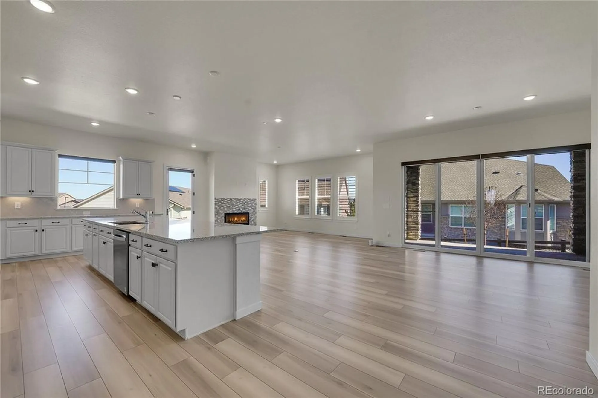 Property Slideshow image 6 of 44 | 8538 s quatar st, Aurora, CO, 80016